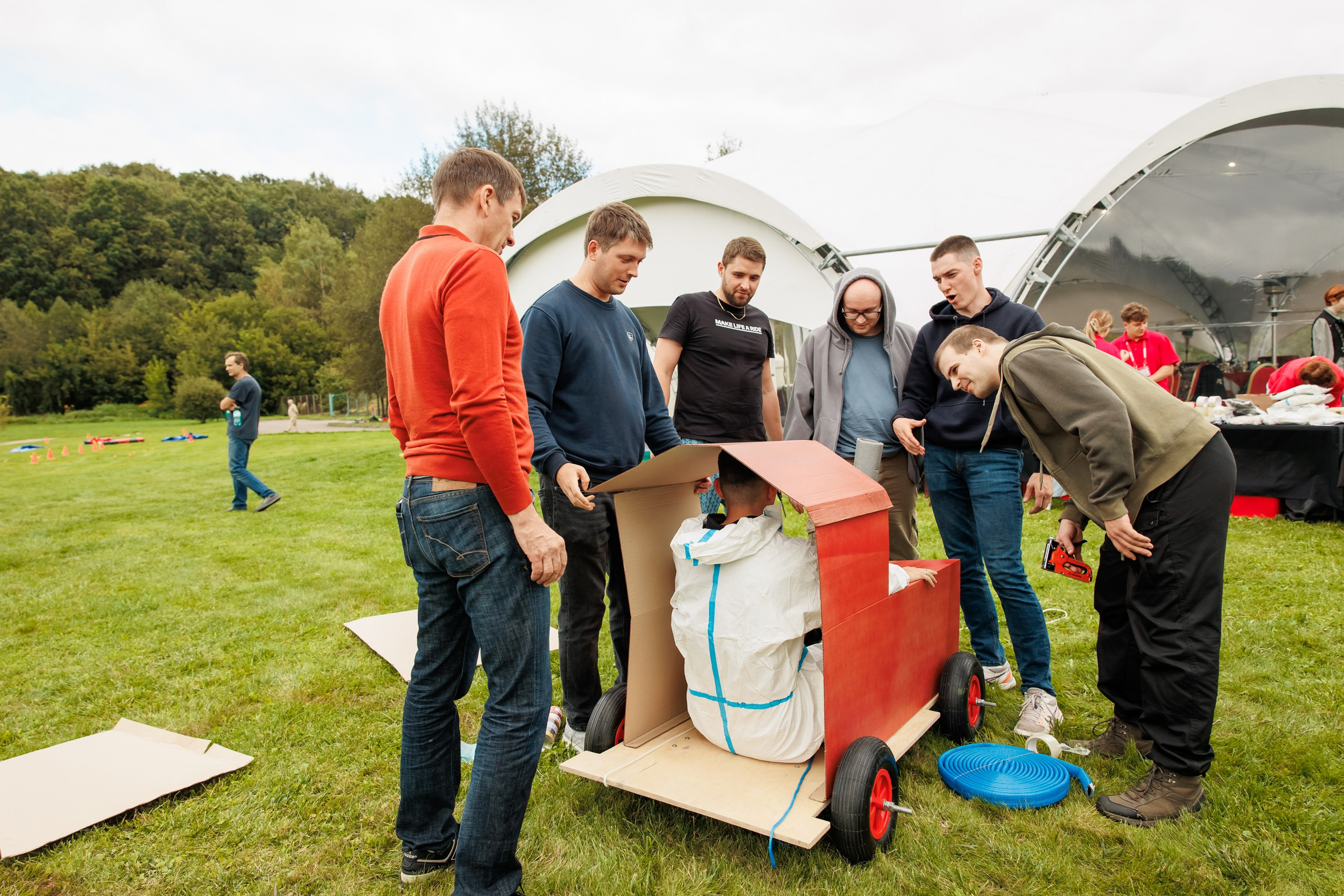 Тимбилдинг выезд. Репортажный фотограф. Москва. Алина Ланская