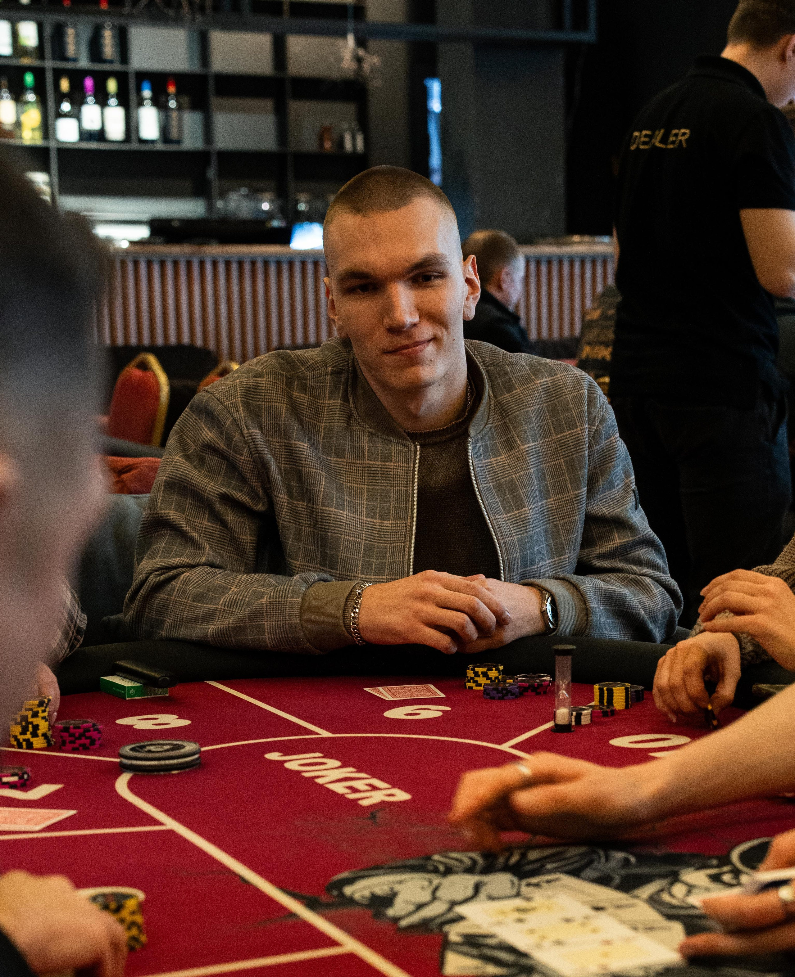 Joker Poker Club 28.02.2026. Коммерческий и художественный фотограф и видеограф в Москве Арсений Тургенев