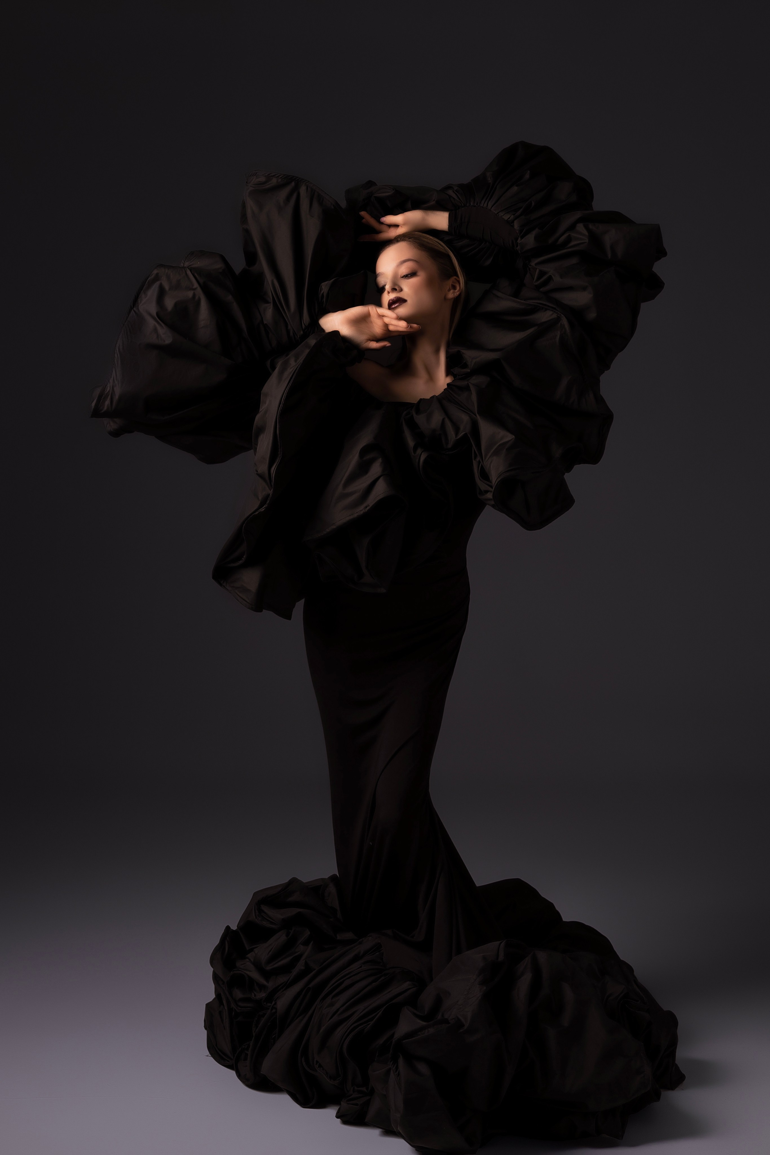 Женский портрет. Фотограф в стиле минимализм в г. Самара Анна Качановская