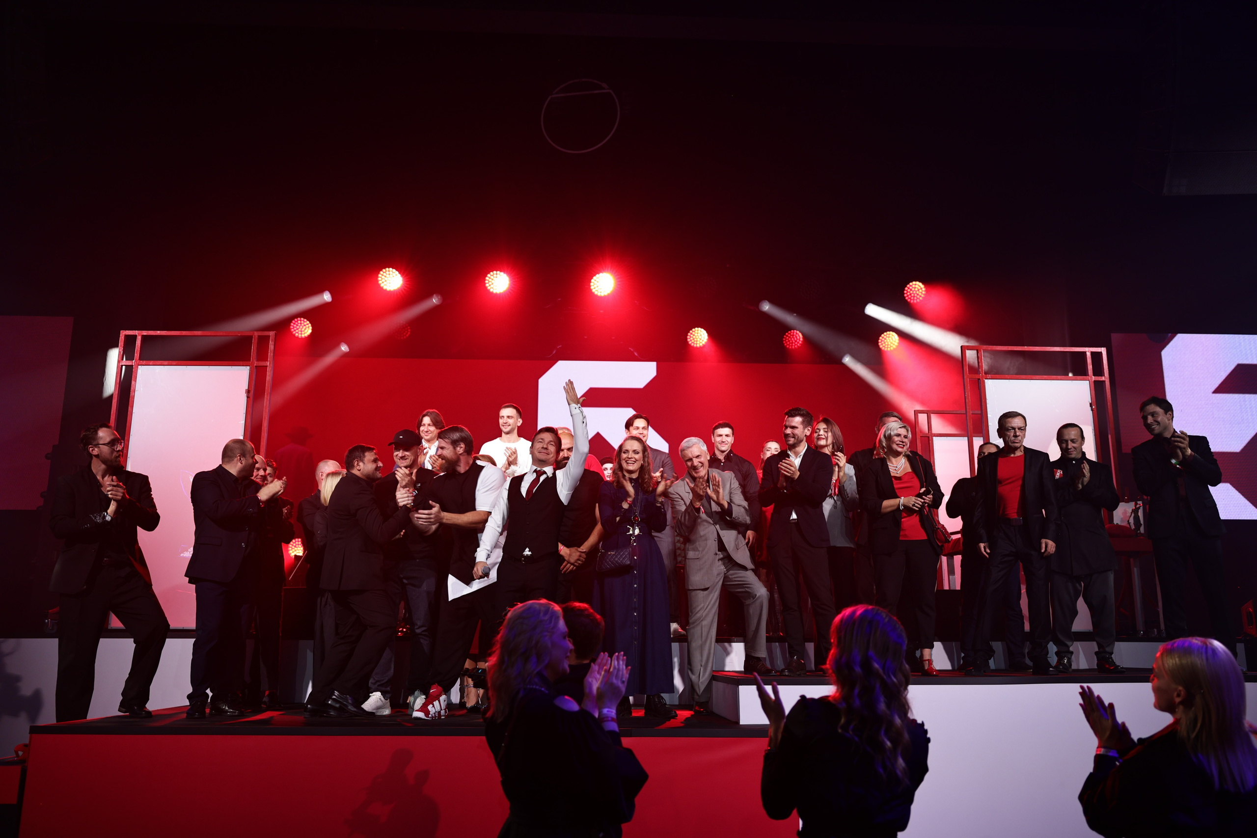 Презентация Пятого канала 01.10.2024. EVEREST PHOTO REPORT