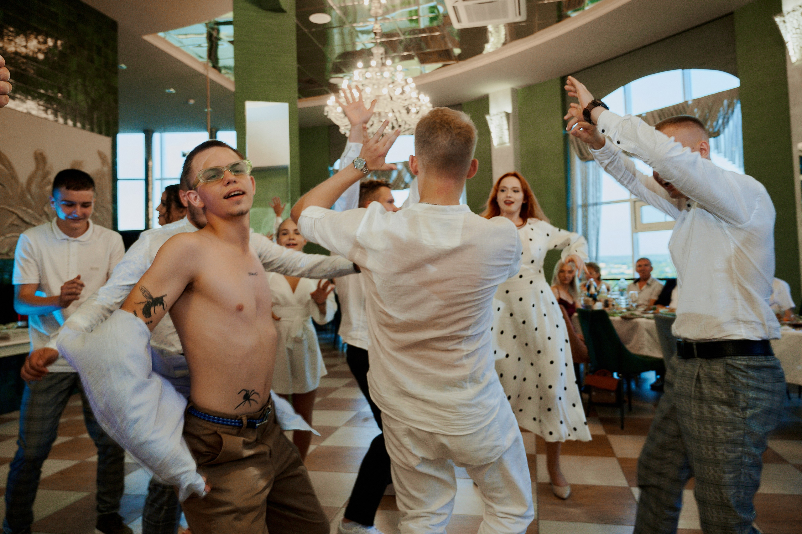 Олег и Лиза. Фото-видеосъемка свадеб Venson Films