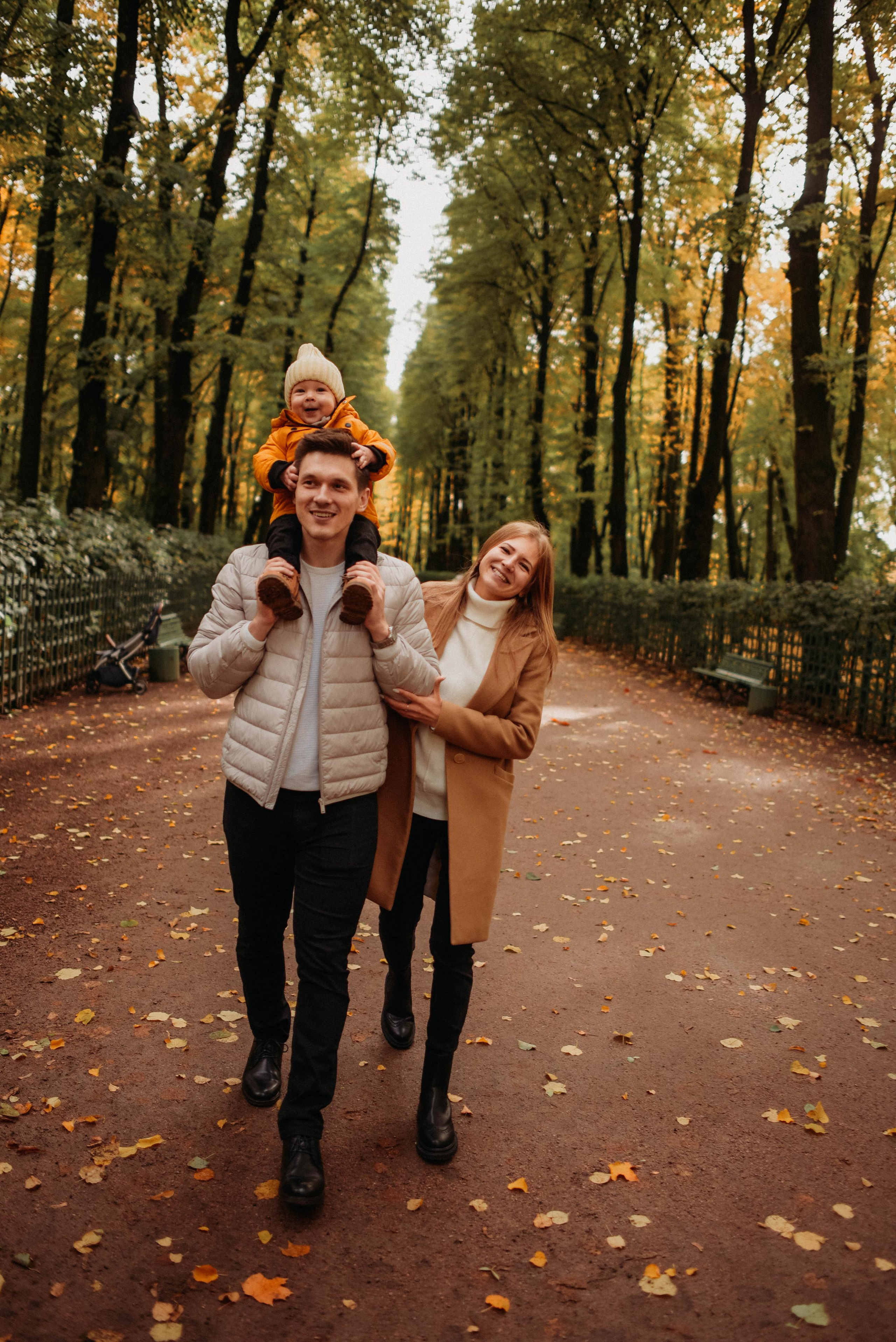 Фотопрогулка по центру СПб Елена, Влад и Миша. Семейный и свадебный фотограф в Санкт-Петербурге Яна