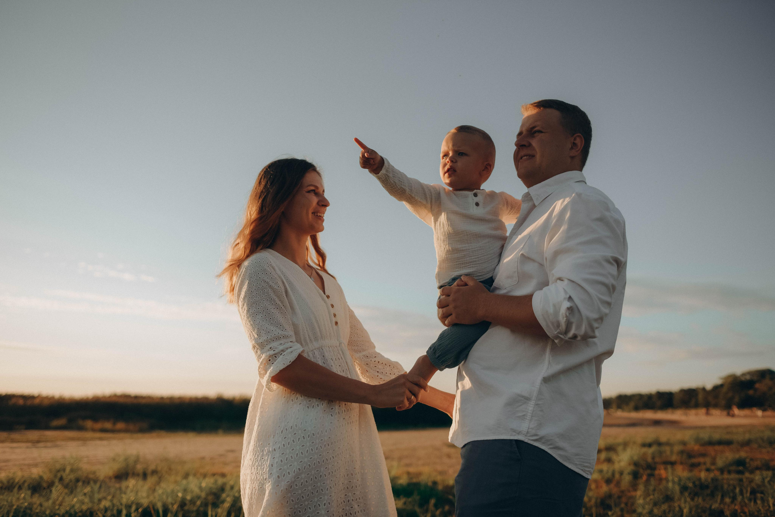 Пикник на заливе. Наташа, Максим и Денис. Семейный и свадебный фотограф в Санкт-Петербурге Яна