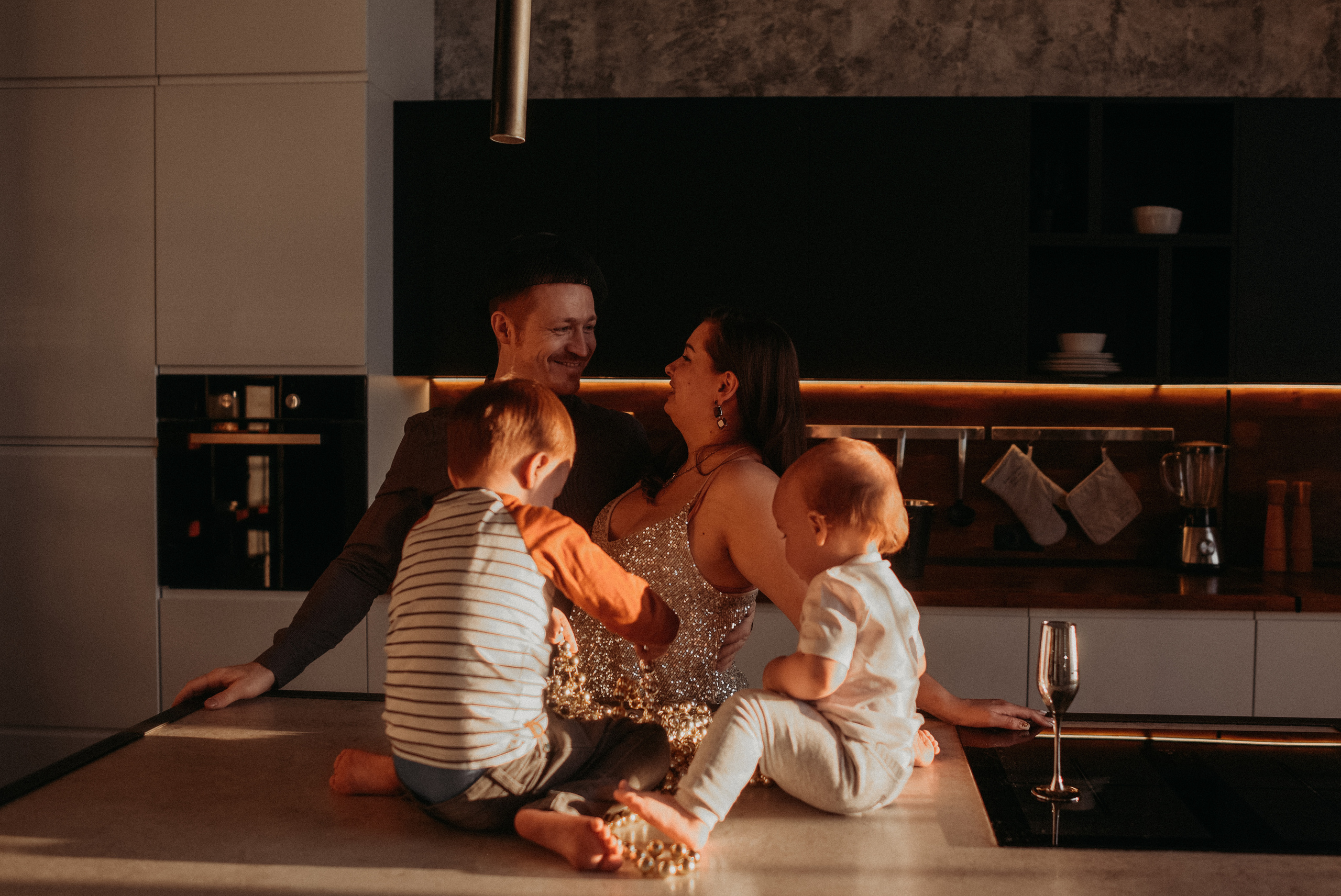Новогодняя фотосессия в студии. Марианна, Степан, Илларион и Тихон. Семейный и свадебный фотограф в Санкт-Петербурге Яна