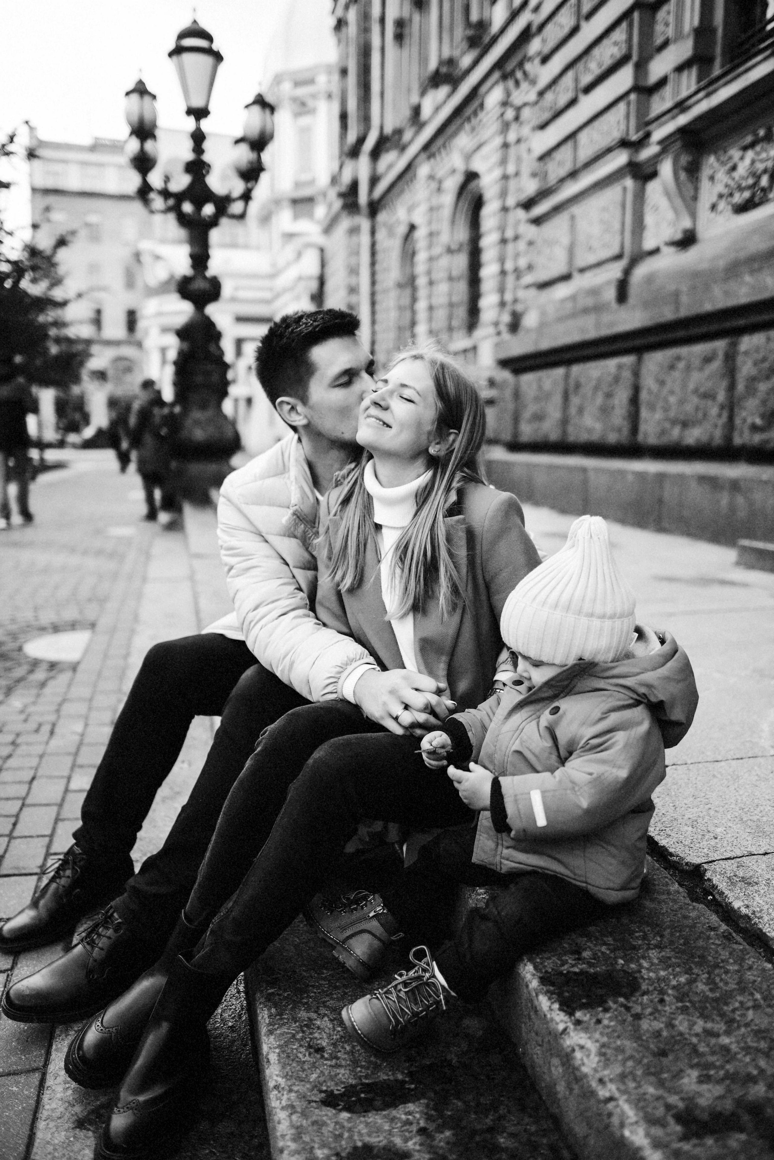 Фотопрогулка по центру СПб Елена, Влад и Миша. Семейный и свадебный фотограф в Санкт-Петербурге Яна