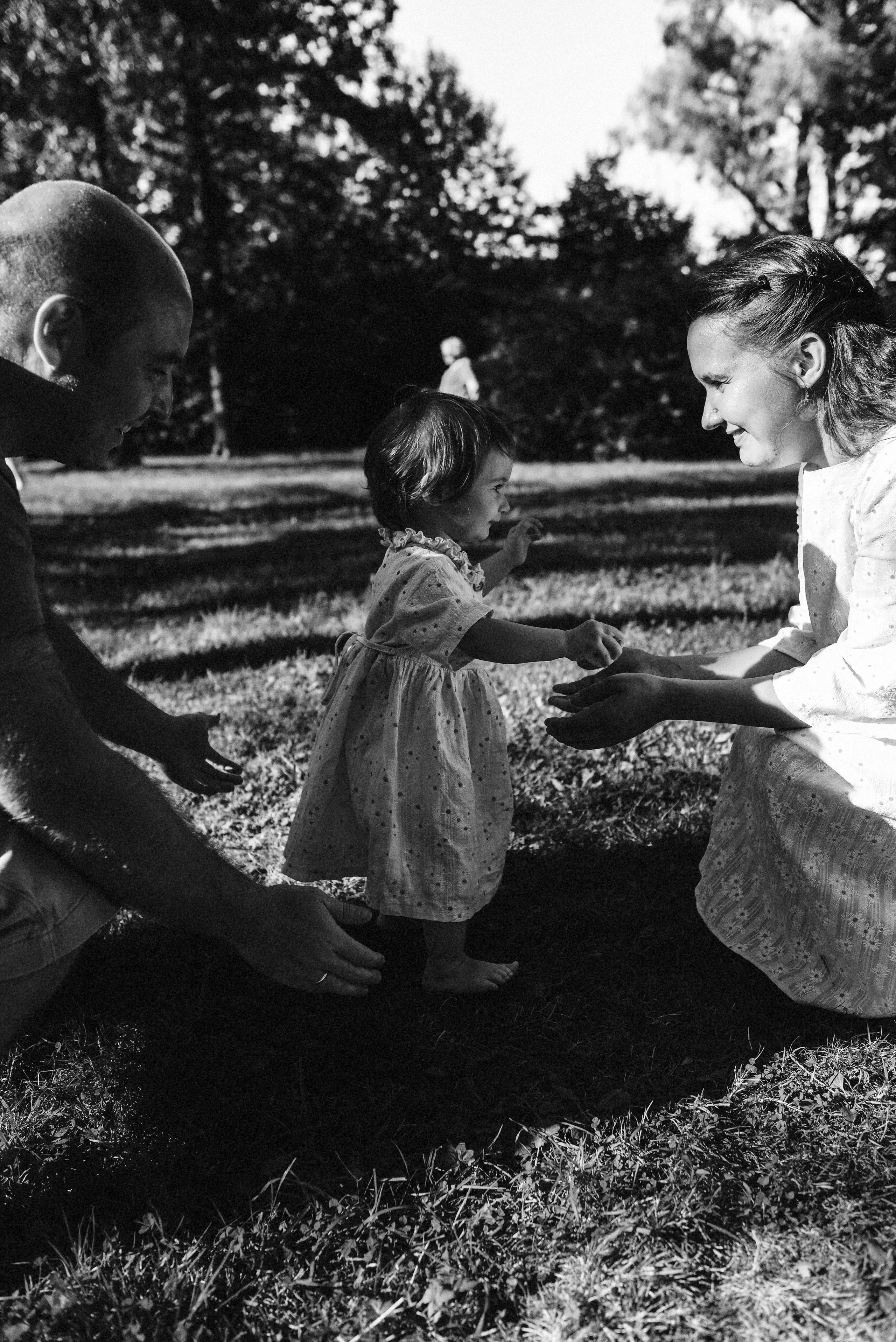 Прогулка в ЦПКиО Анастасия, Илья и Машенька. Семейный и свадебный фотограф в Санкт-Петербурге Яна