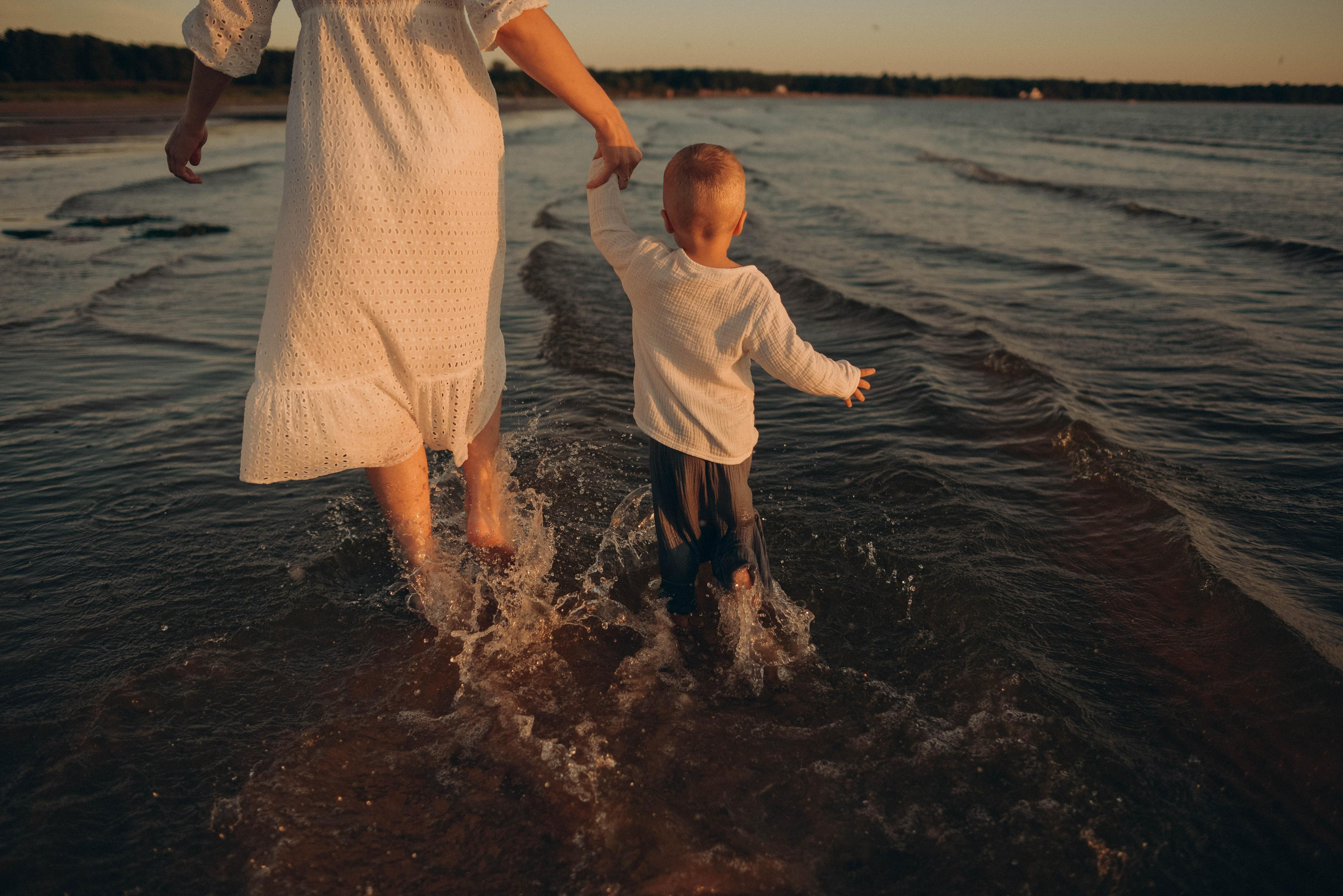 Пикник на заливе. Наташа, Максим и Денис. Семейный и свадебный фотограф в Санкт-Петербурге Яна