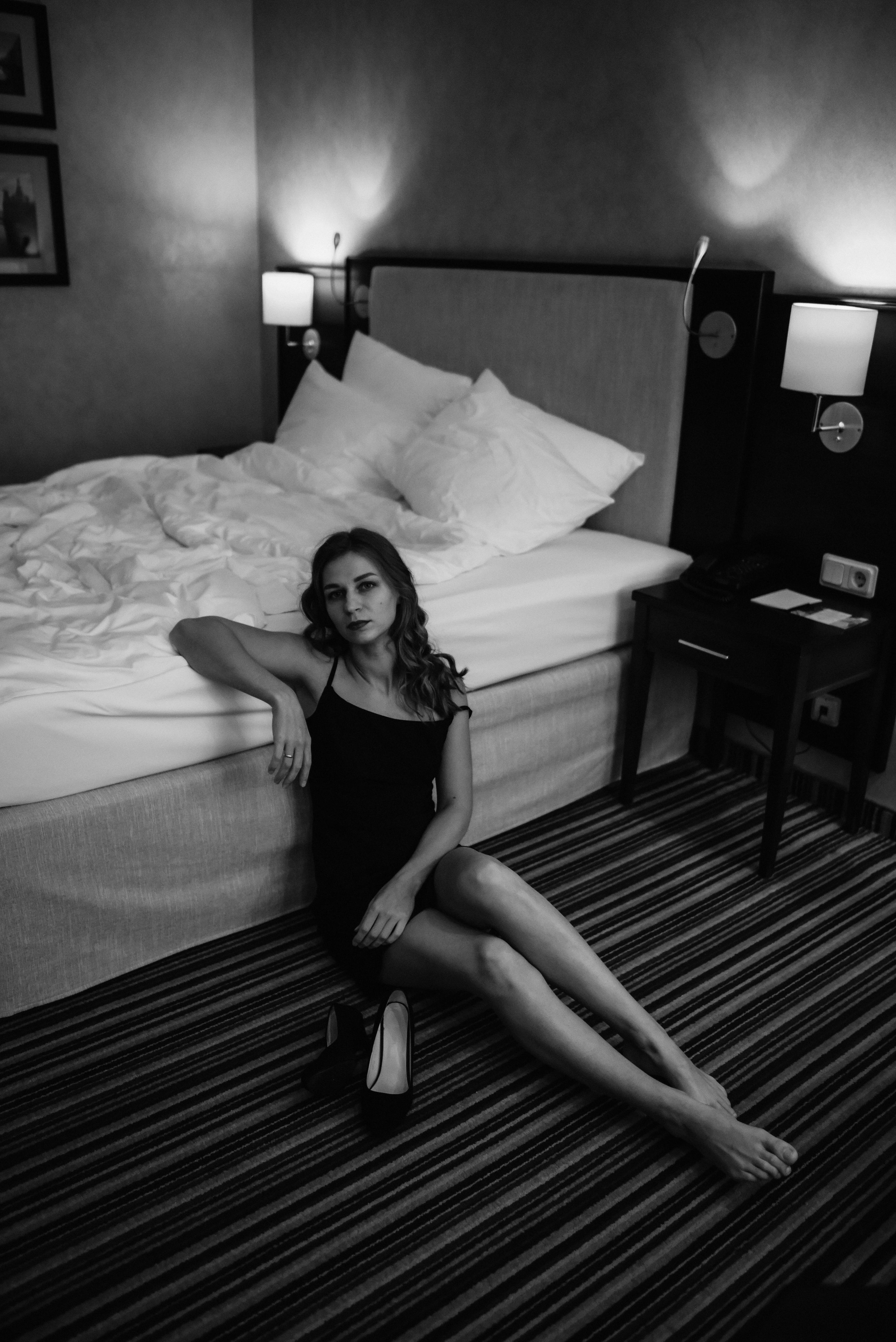 женская фотосессия в отеле 