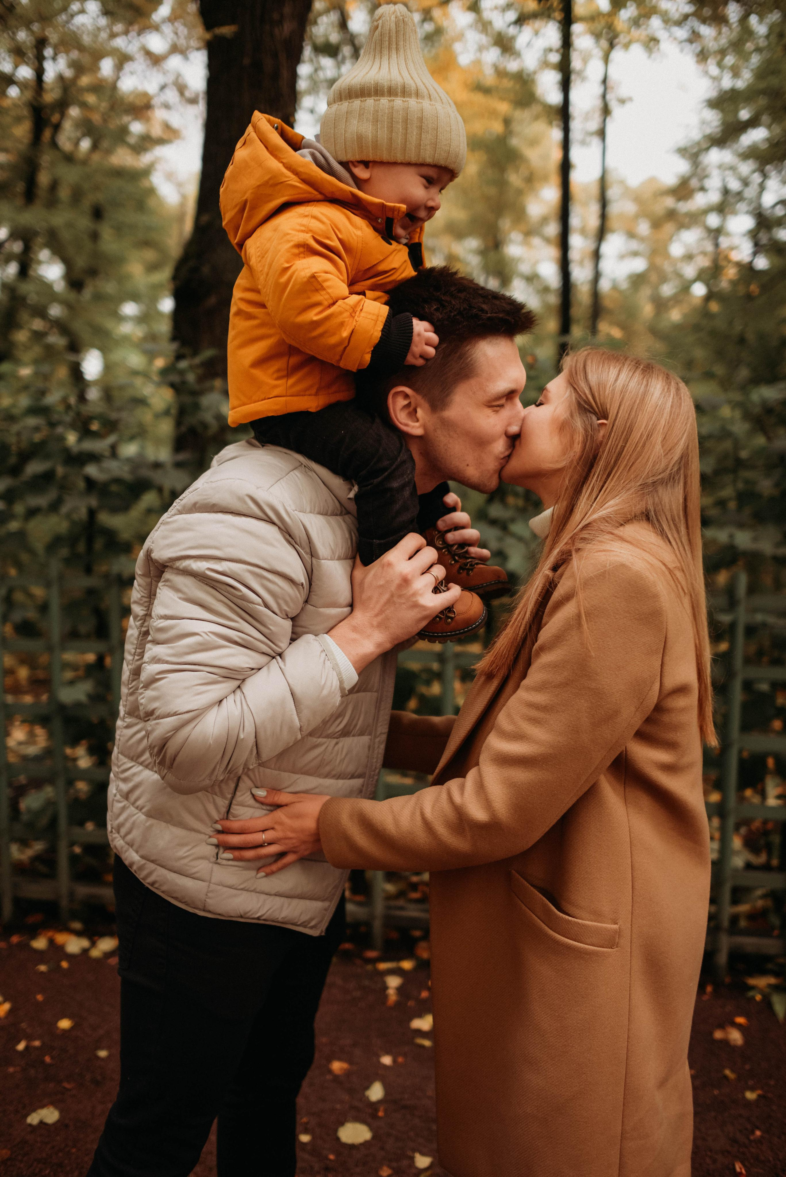 Фотопрогулка по центру СПб Елена, Влад и Миша. Семейный и свадебный фотограф в Санкт-Петербурге Яна