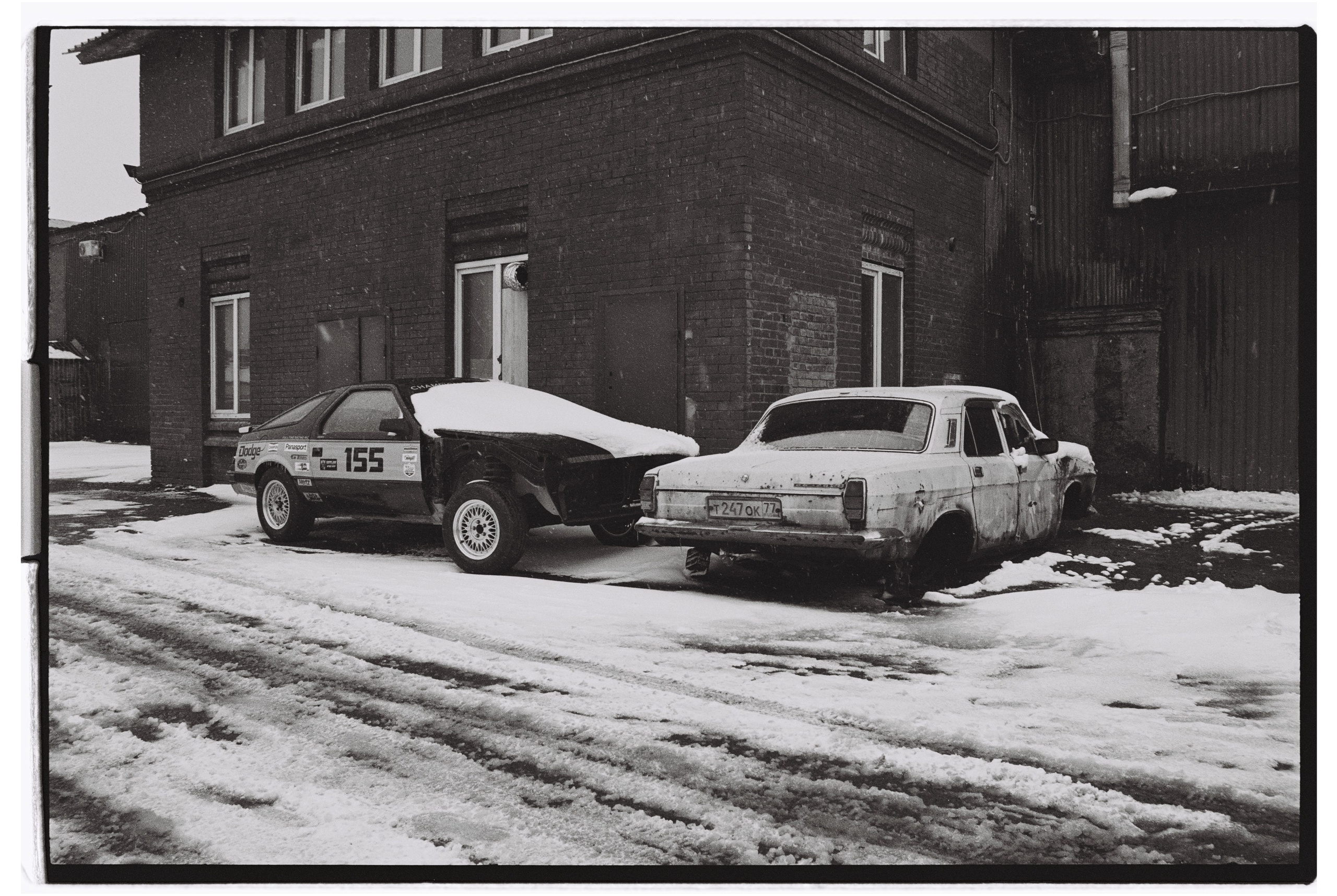 CARS. ANNA — PHOTOGRAPHER