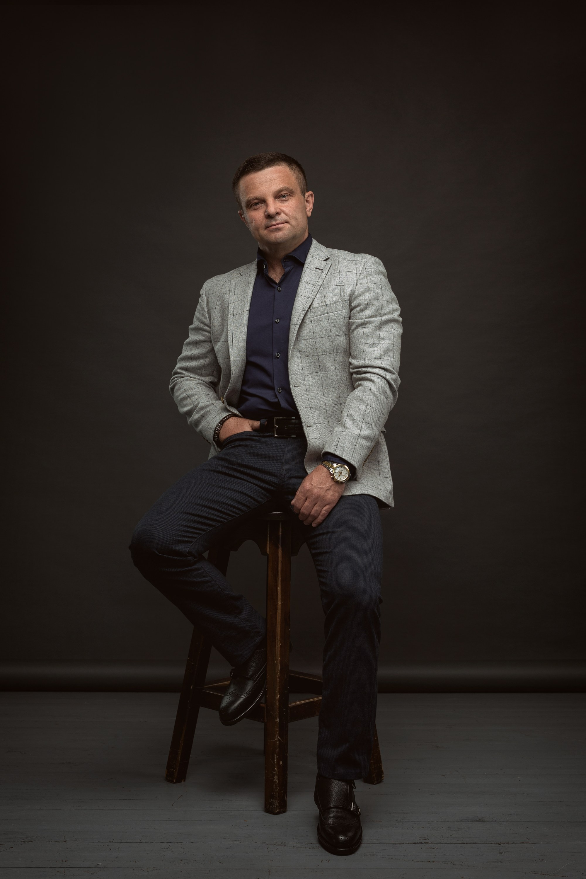 Фотосессия мужчины. Компания и фотошкола по созданию контента в Москве