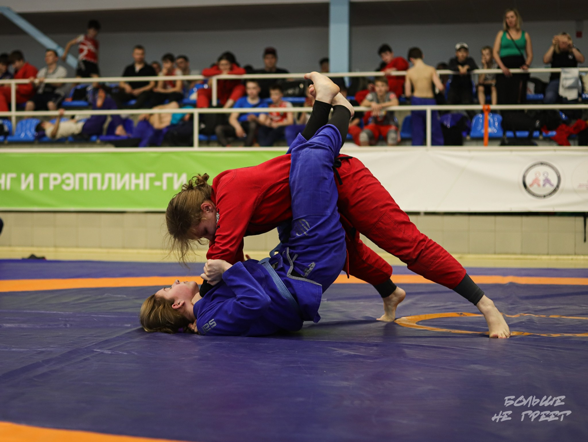 ПЕРВЕНСТВО УРФО ПО СПОРТИВНОЙ БОРЬБЕ ГРЭППЛИНГ И ГРЭППЛИНГ-ГИ. Больше не греет