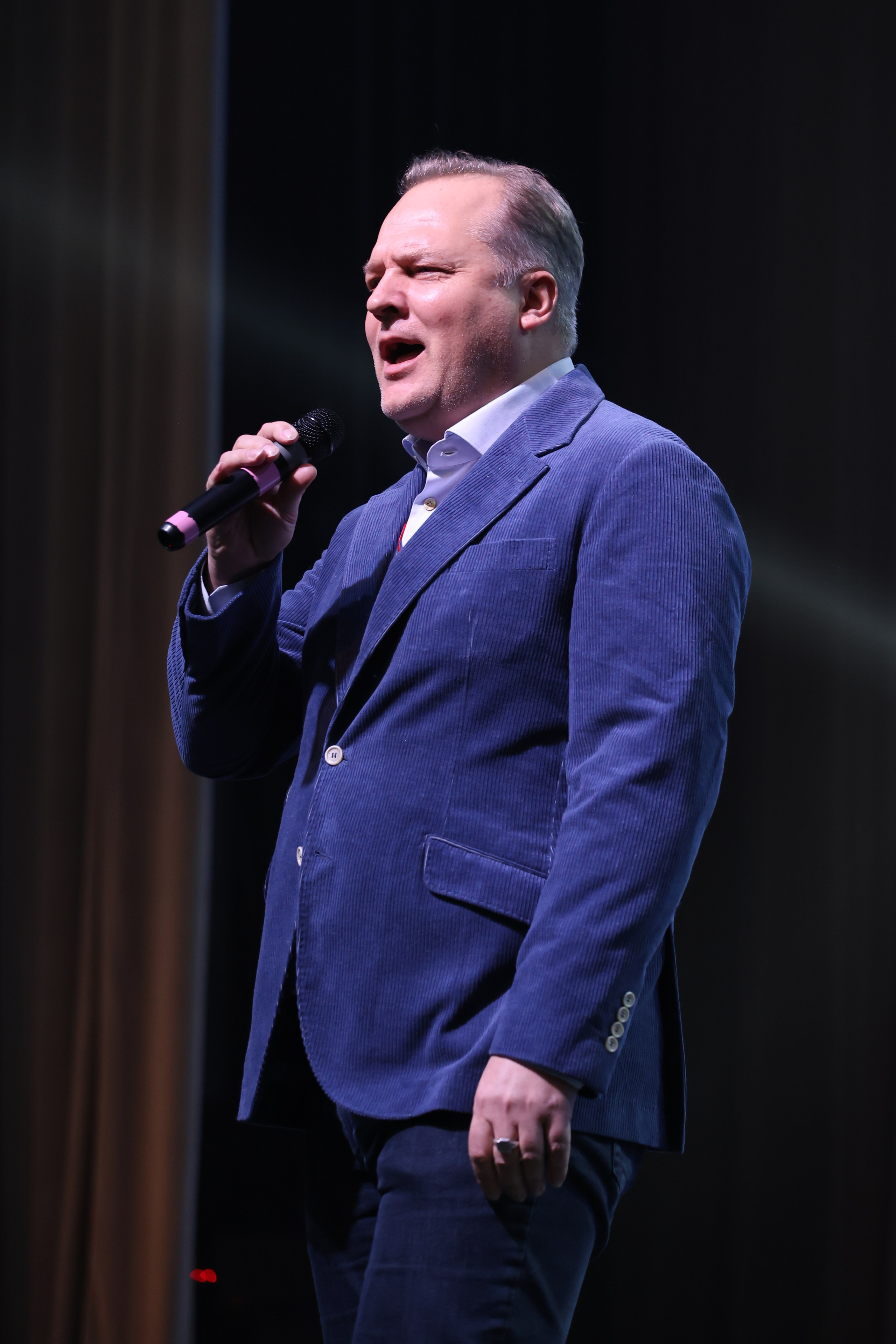 Сцена. Фотограф Антон Клейнос, Владивосток