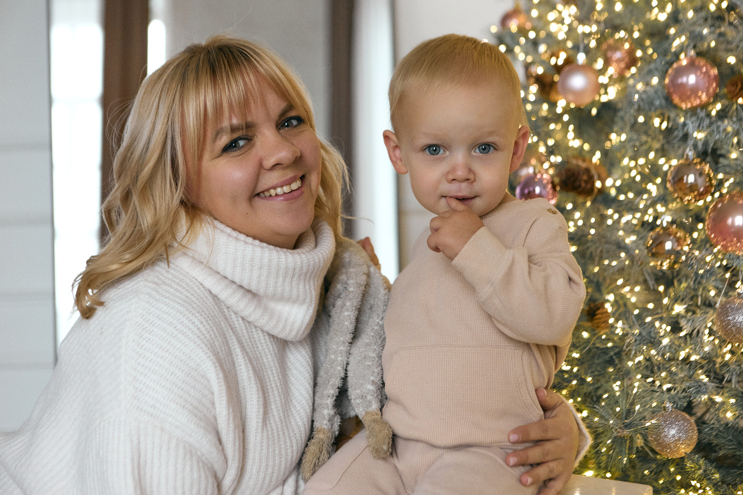 Новогодняя фотосессия мамы и сына