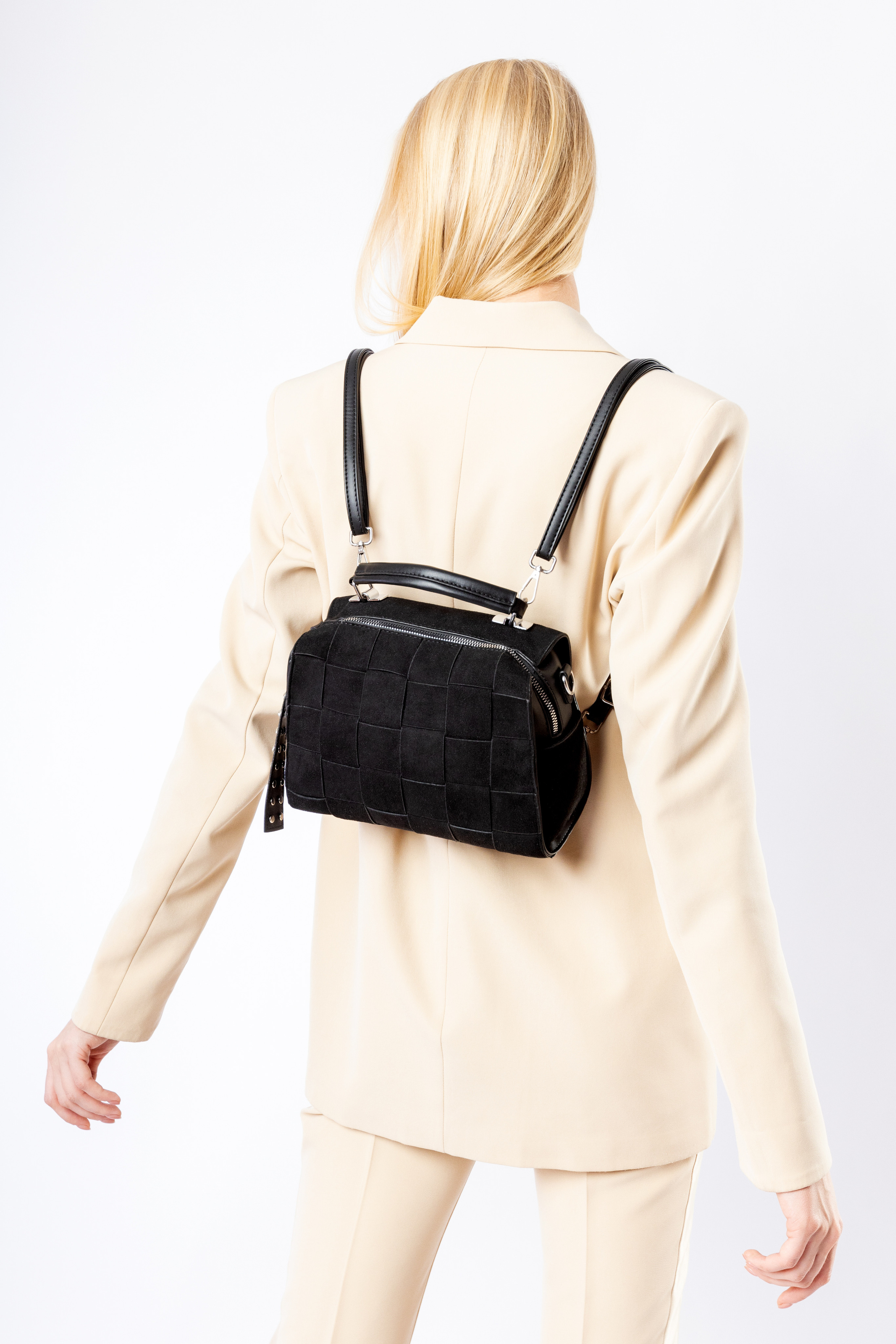 Модельная и предметрая съемка для маркетплейсов. Фотограф в Туле Крупский АнДРей. Фотостудия «КАДР71» в Туле