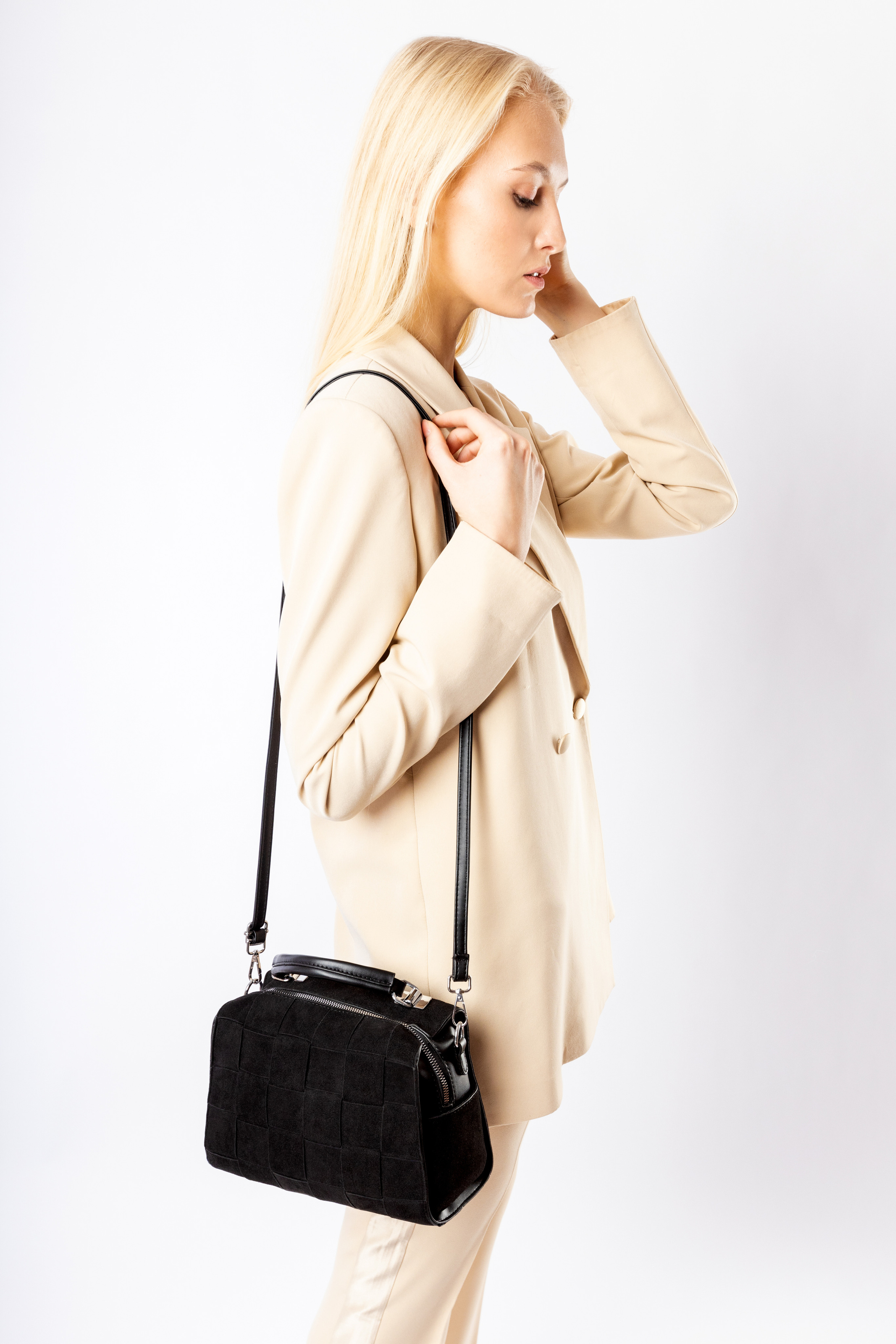 Модельная и предметрая съемка для маркетплейсов. Фотограф в Туле Крупский АнДРей. Фотостудия «КАДР71» в Туле