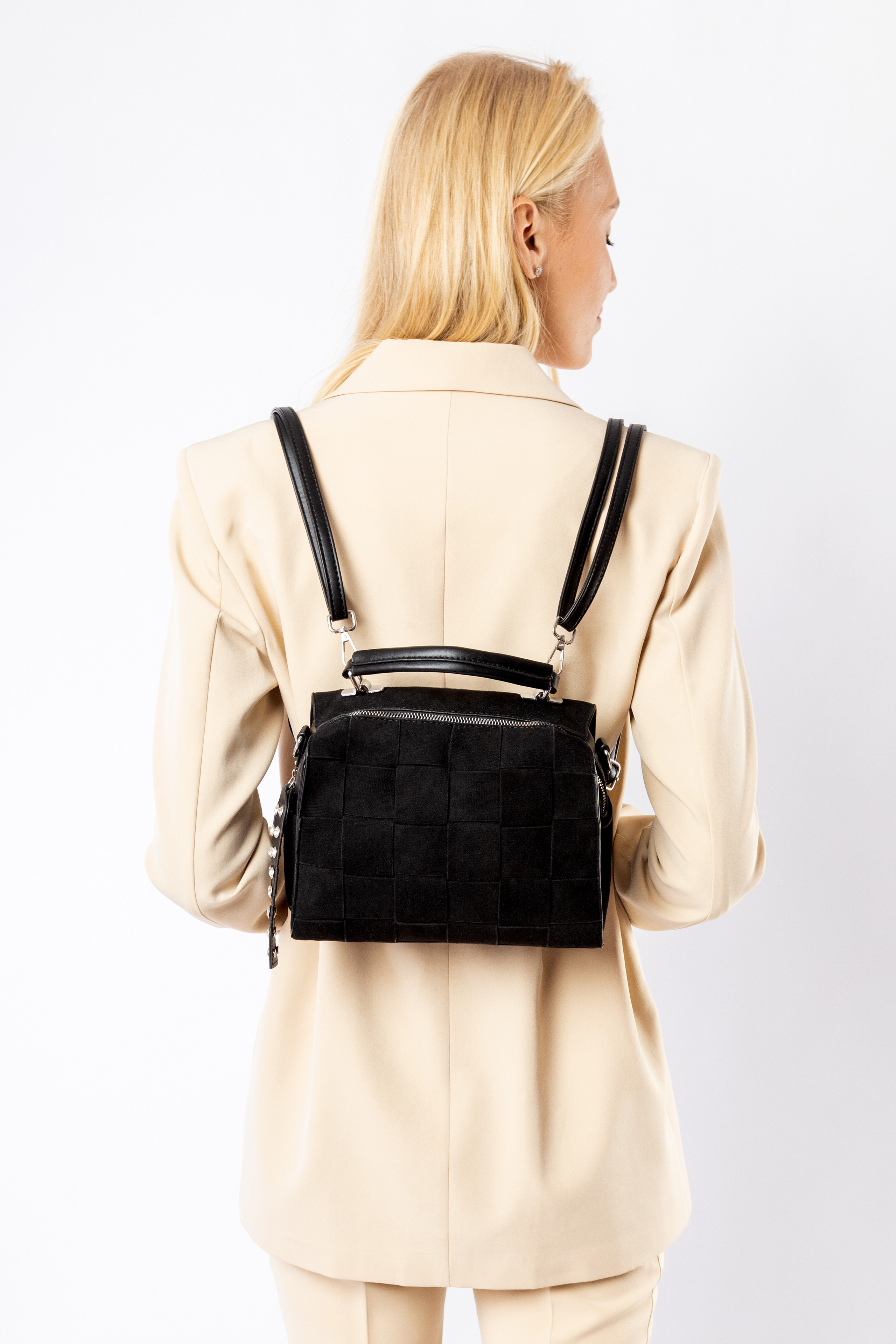 Модельная и предметрая съемка для маркетплейсов. Фотограф в Туле Крупский АнДРей. Фотостудия «КАДР71» в Туле