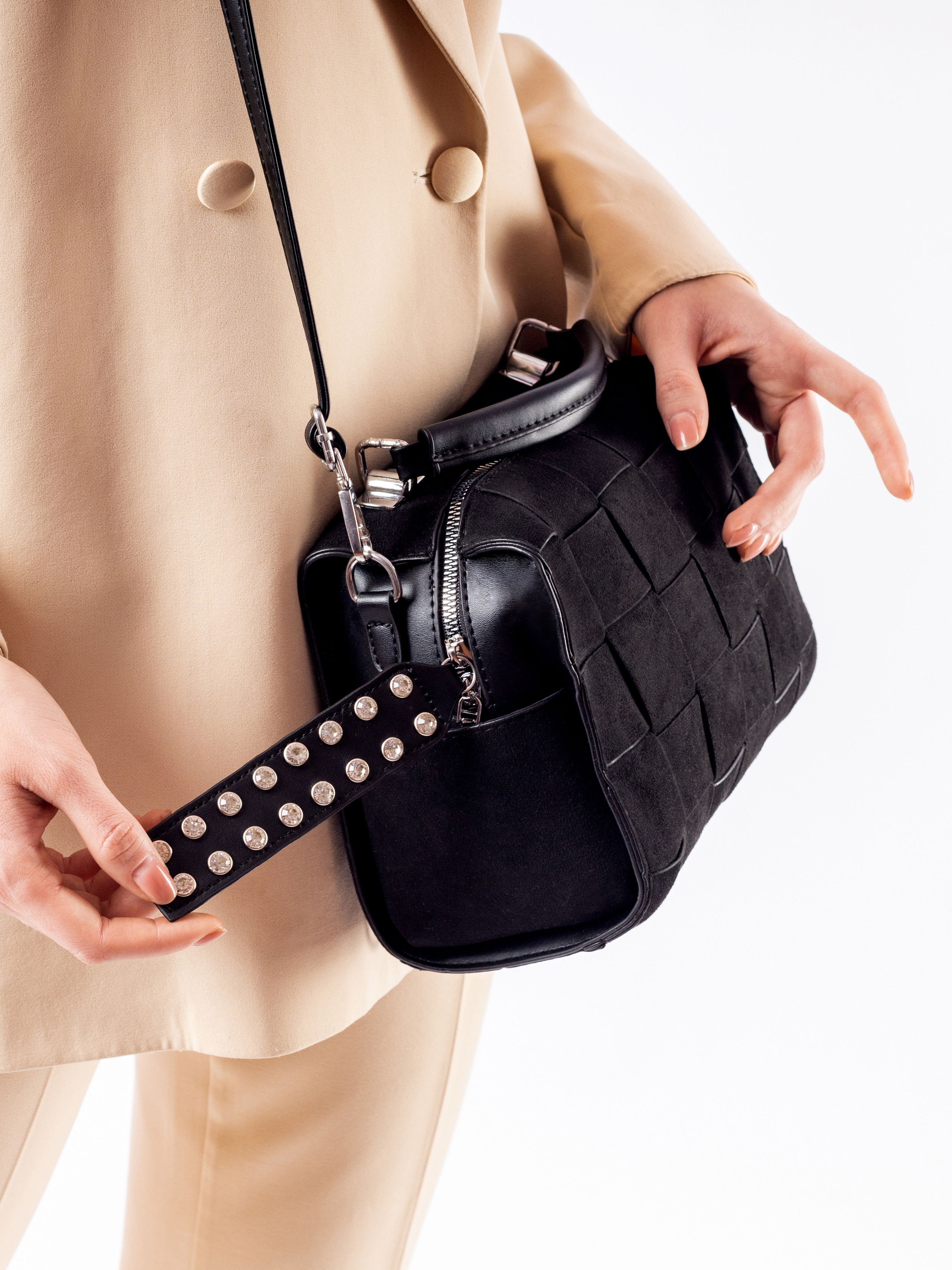 Модельная и предметрая съемка для маркетплейсов. Фотограф в Туле Крупский АнДРей. Фотостудия «КАДР71» в Туле