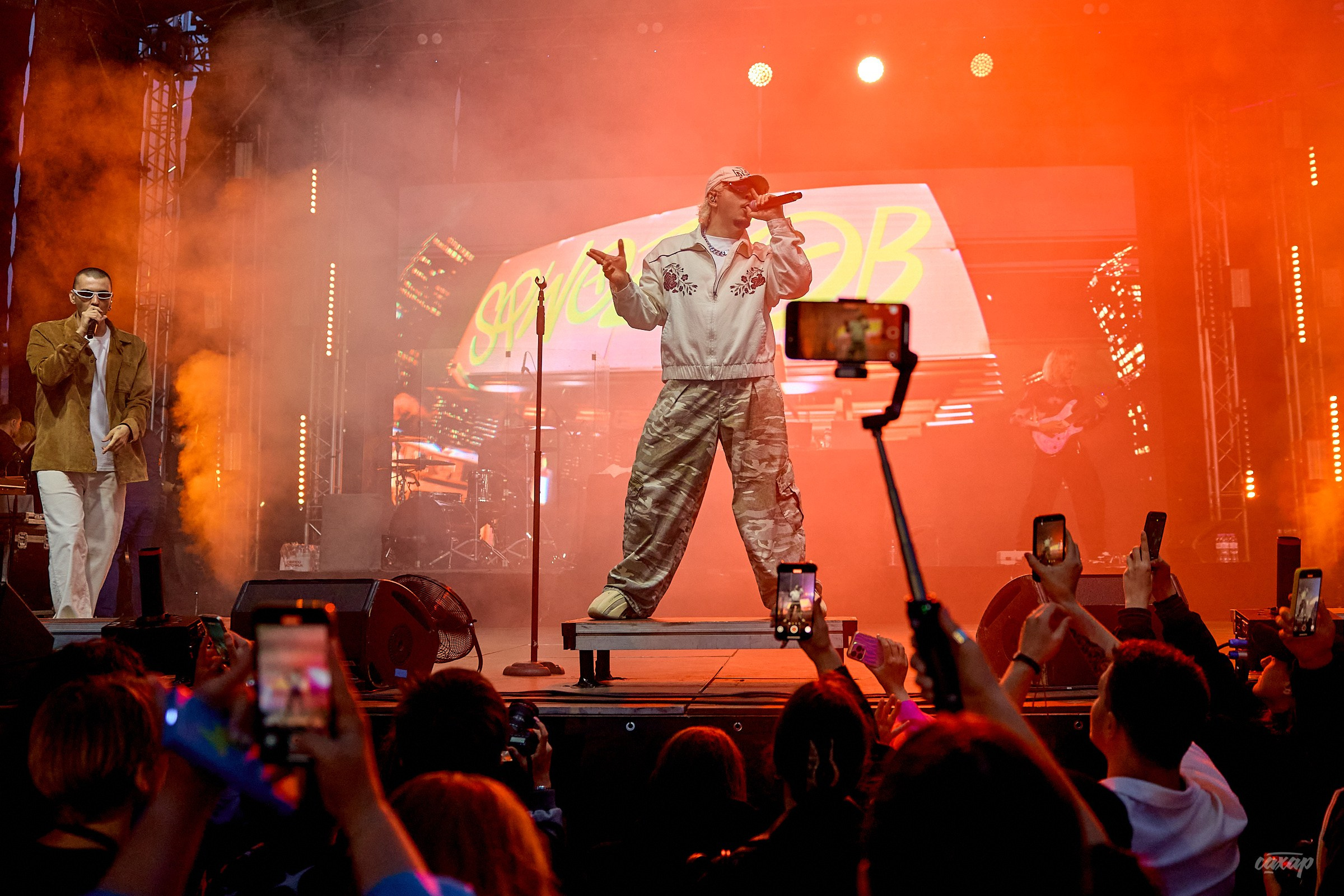 Sqwoz Bab. Профессиональный фотограф в Екатеринбурге Юра Сахар