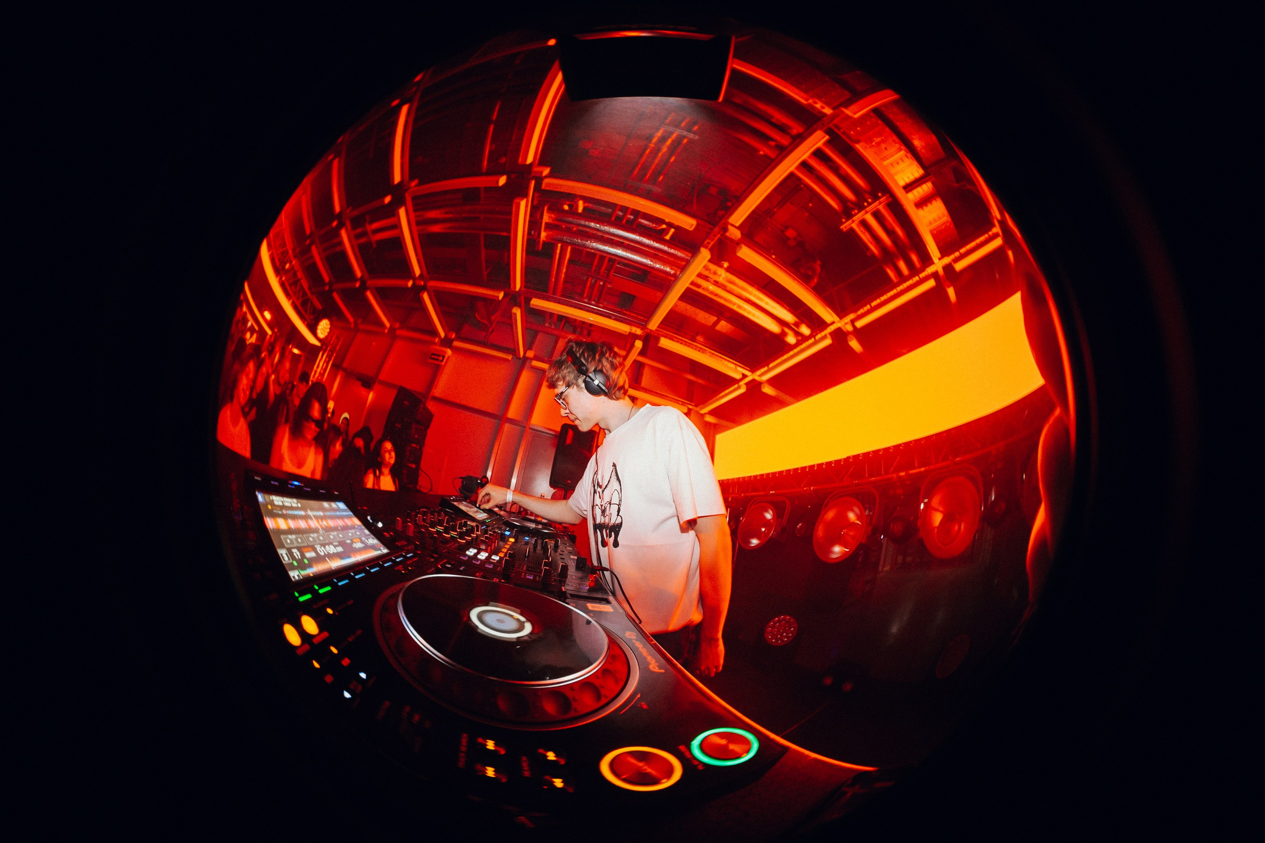 Ночная смена. Главная