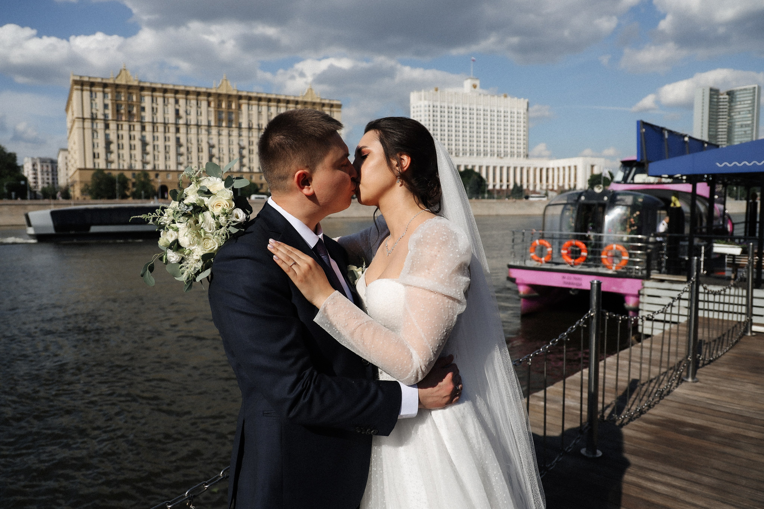 А. + А. Marriott Imperial Plaza, роспись на теплоходе. Семейный и lovestory фотограф в Москве Светлана Коняхина