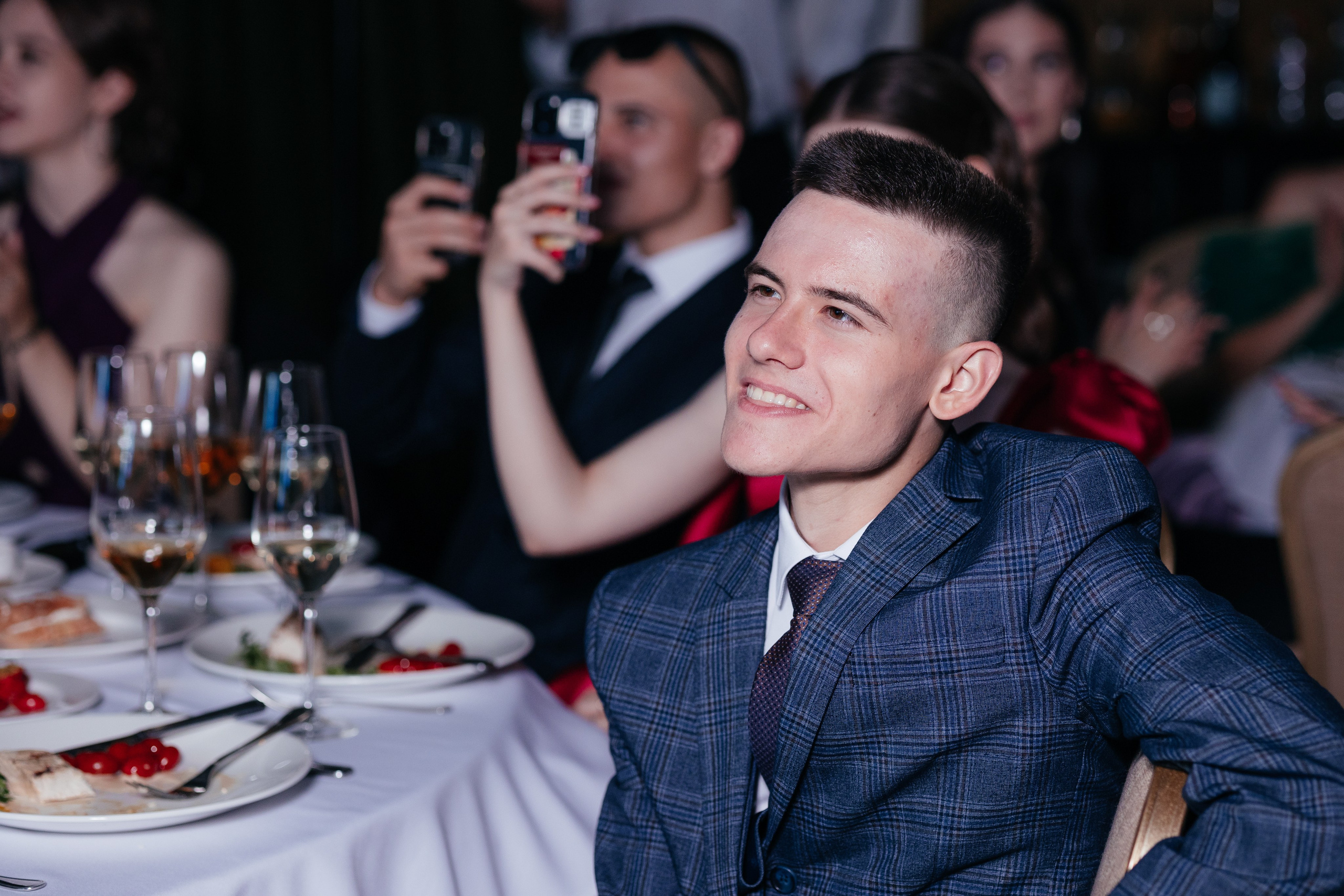 Выпускной 11 класс. Фотограф Крохин Олег