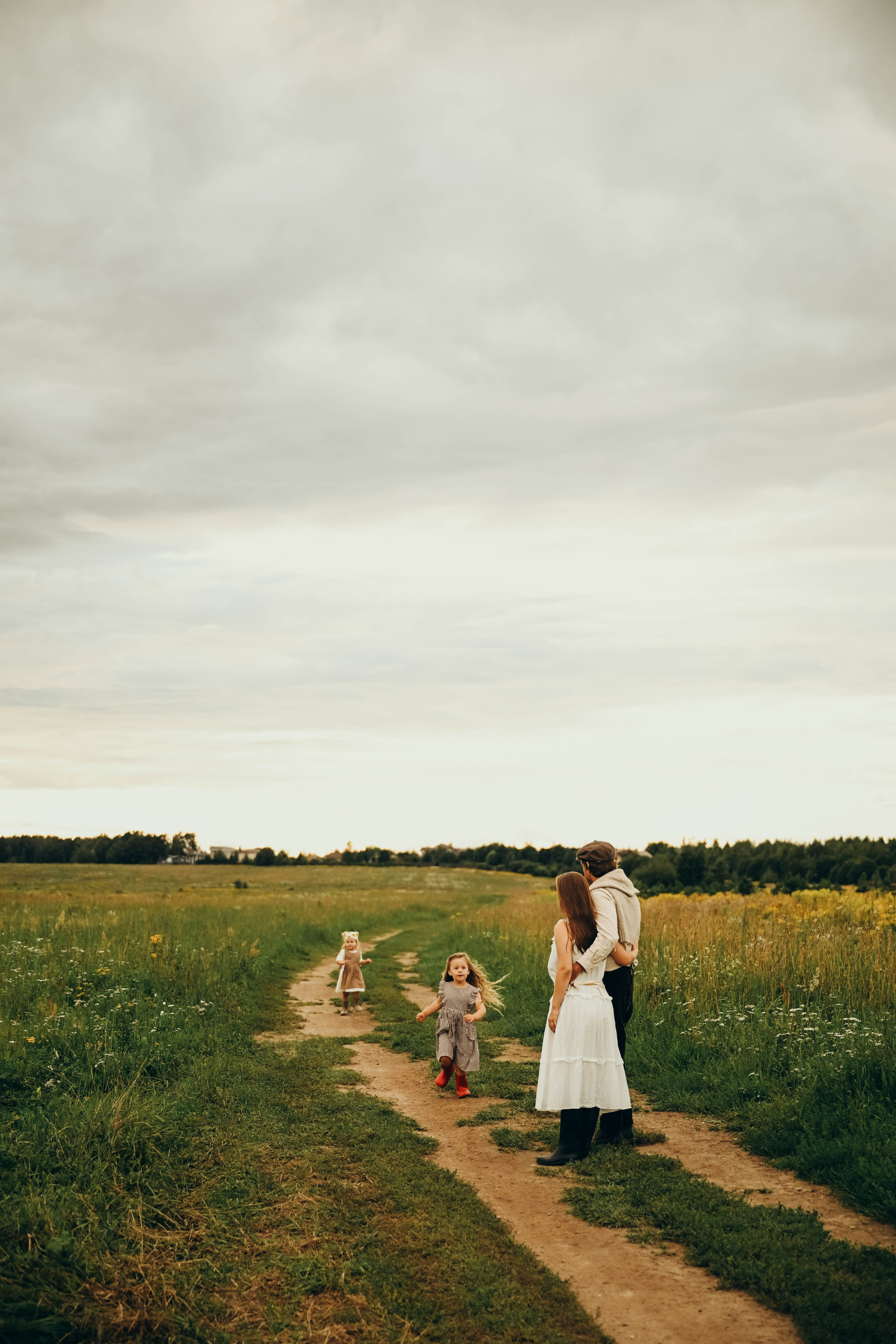 В поле. Семейный фотограф в Москве Люберцах Ирина Вронская