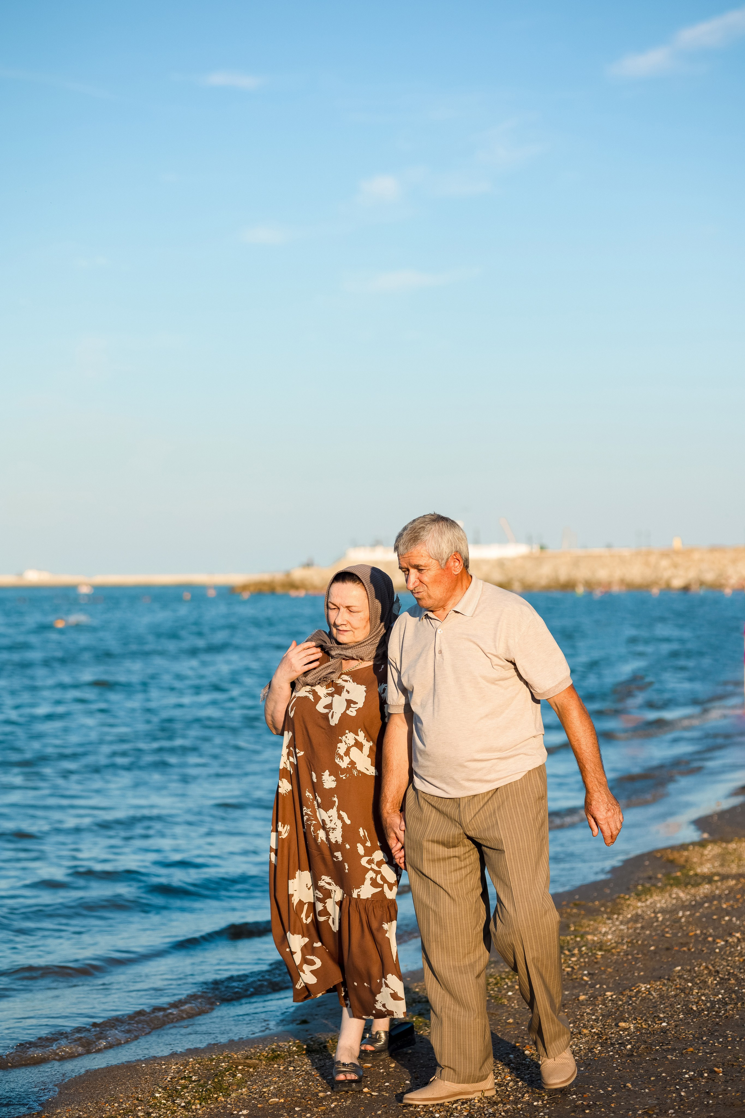 Прогулка у моря. Свадебный и семейный фотограф в Каспийске Алёна Нурмагомедова