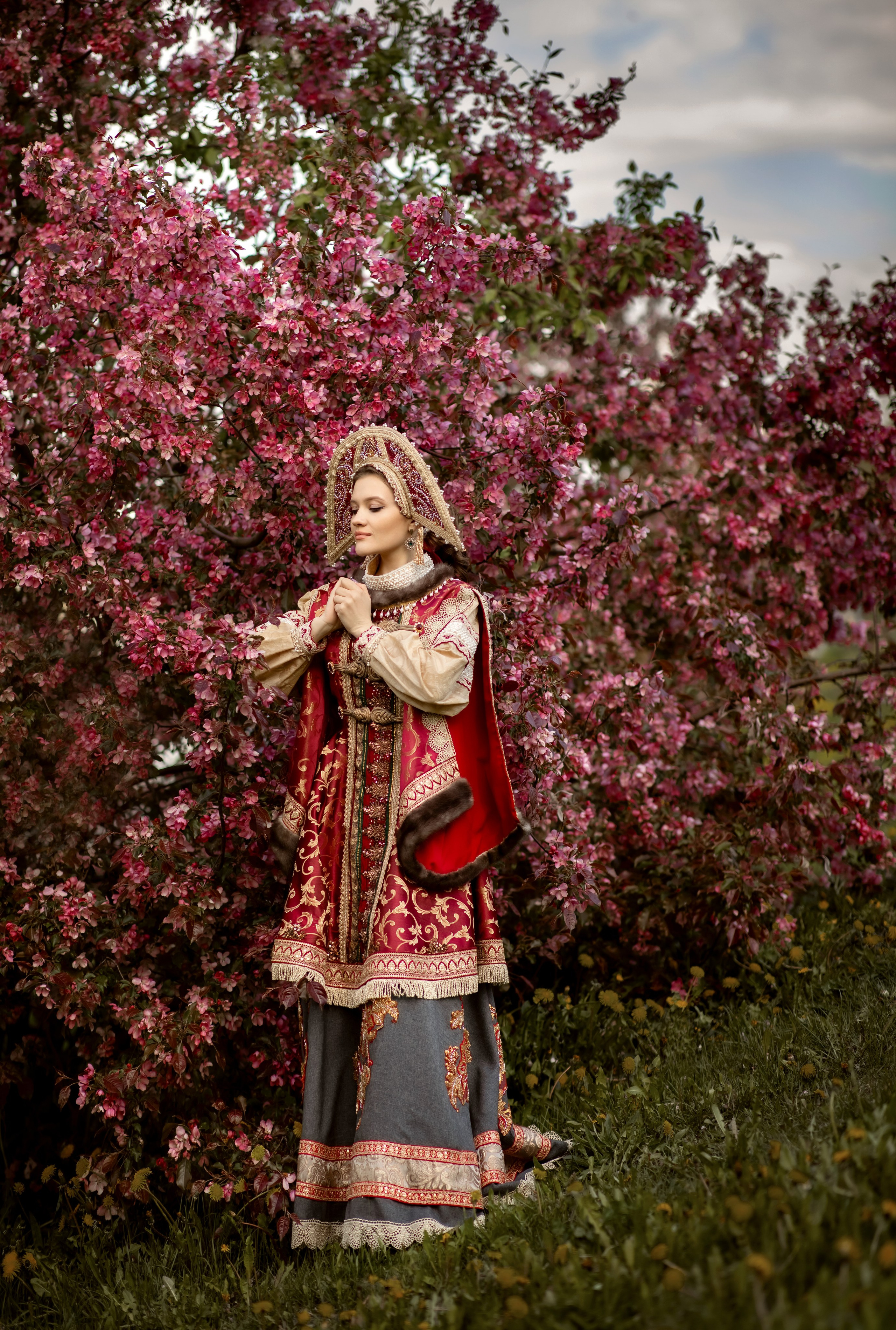 A7. Дизайнер костюмов и украшений, фотограф