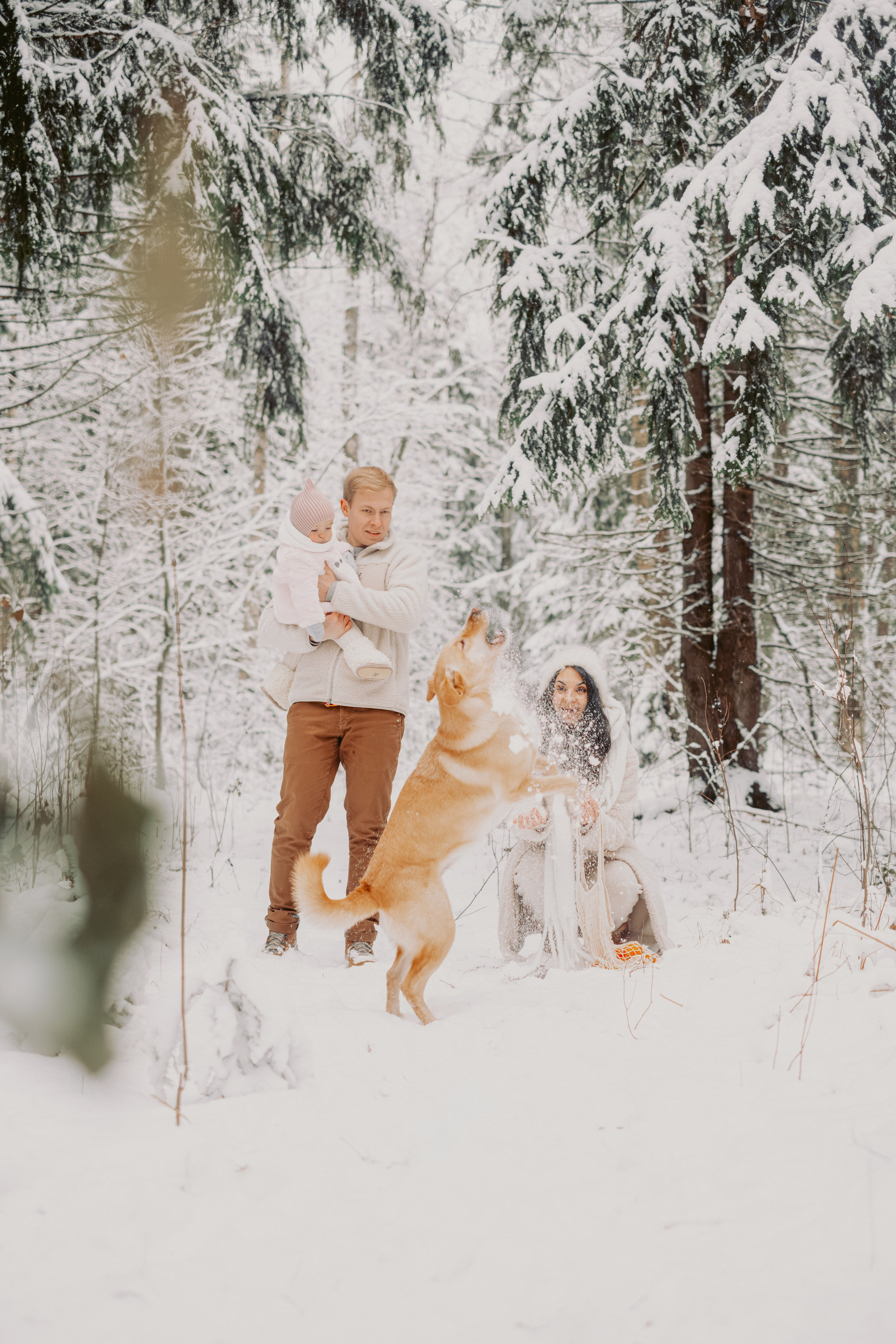 Зимняя история Яны, Леши, Мии и Фанты. Семейный и детский фотограф в Санкт-Петербурге