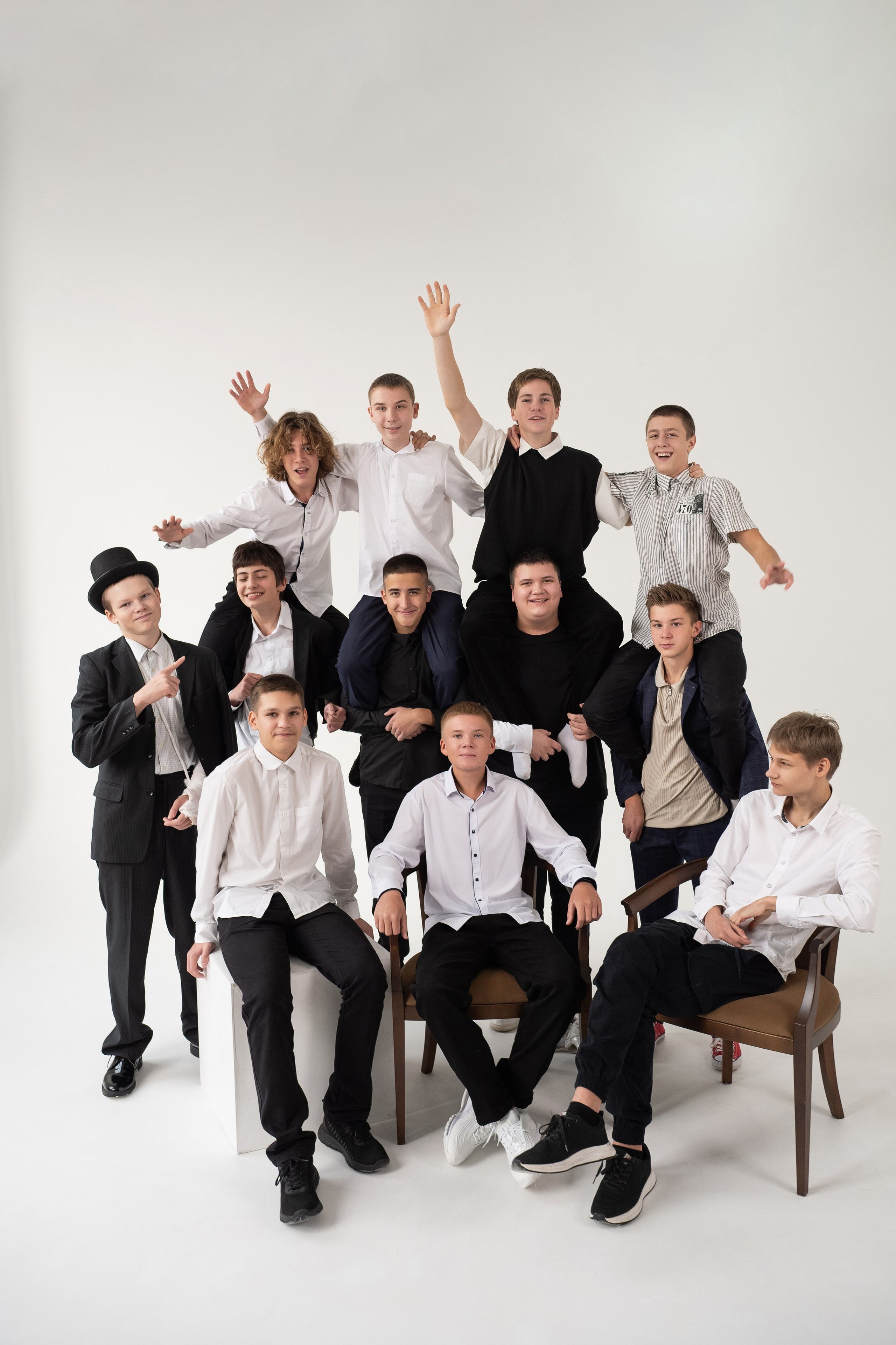 ВЫПУСКНИКИ 9 КЛАСС. МАРГАРИТА КУДРЯШОВА СВАДЕБНЫЙ И СЕМЕЙНЫЙ ФОТОГРАФ ТВЕРЬ МОСКВА