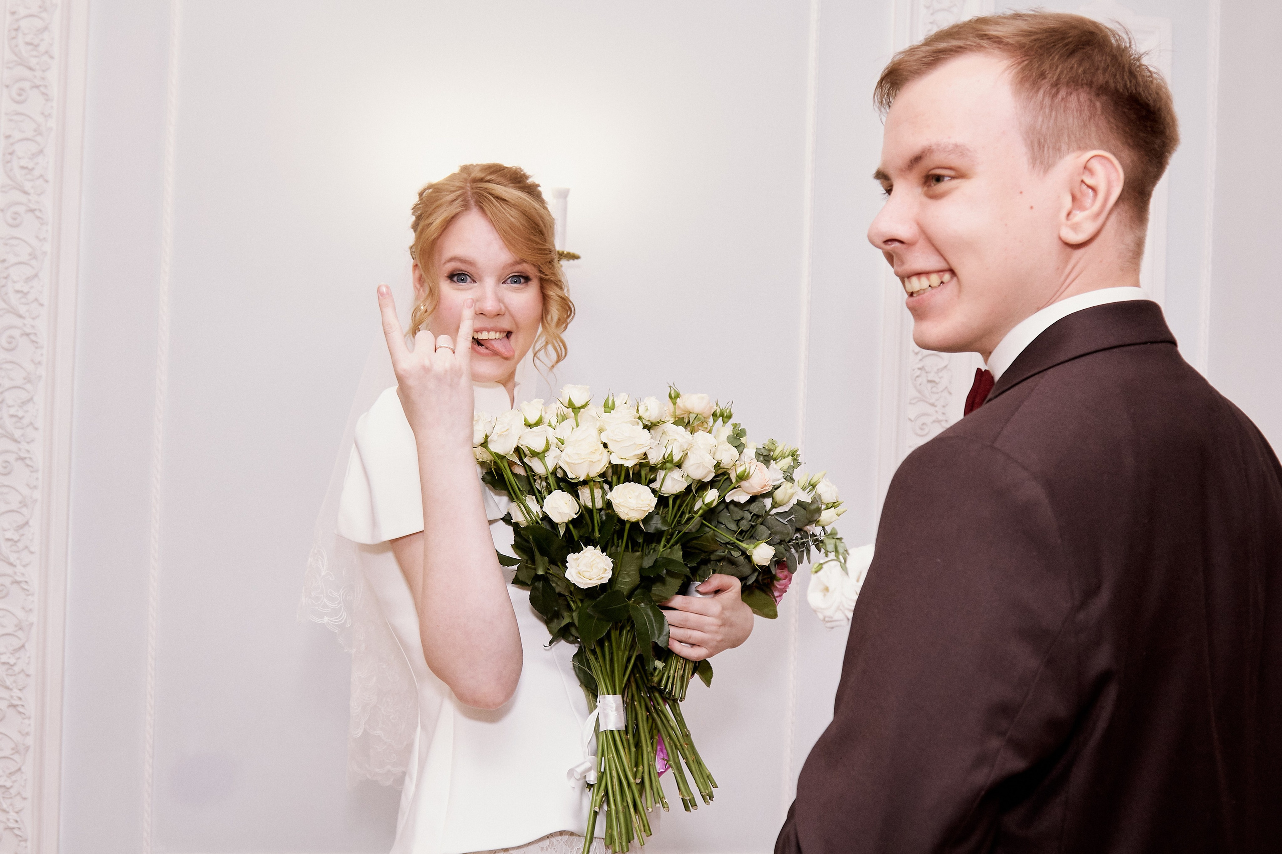 Свадебная роспись в раменском ЗАГСе. Свадебный фотограф в Москве Приятелева Ангелина