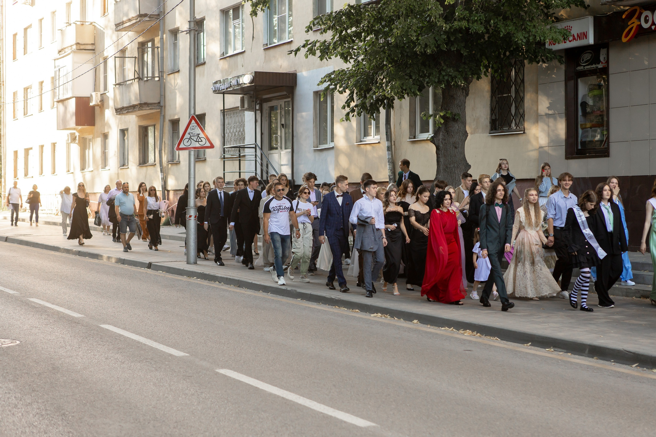 Выпускной Гимназия 12 2024 г. Свадебный и портретный Фотограф в Липецке Дмитрий Котюков