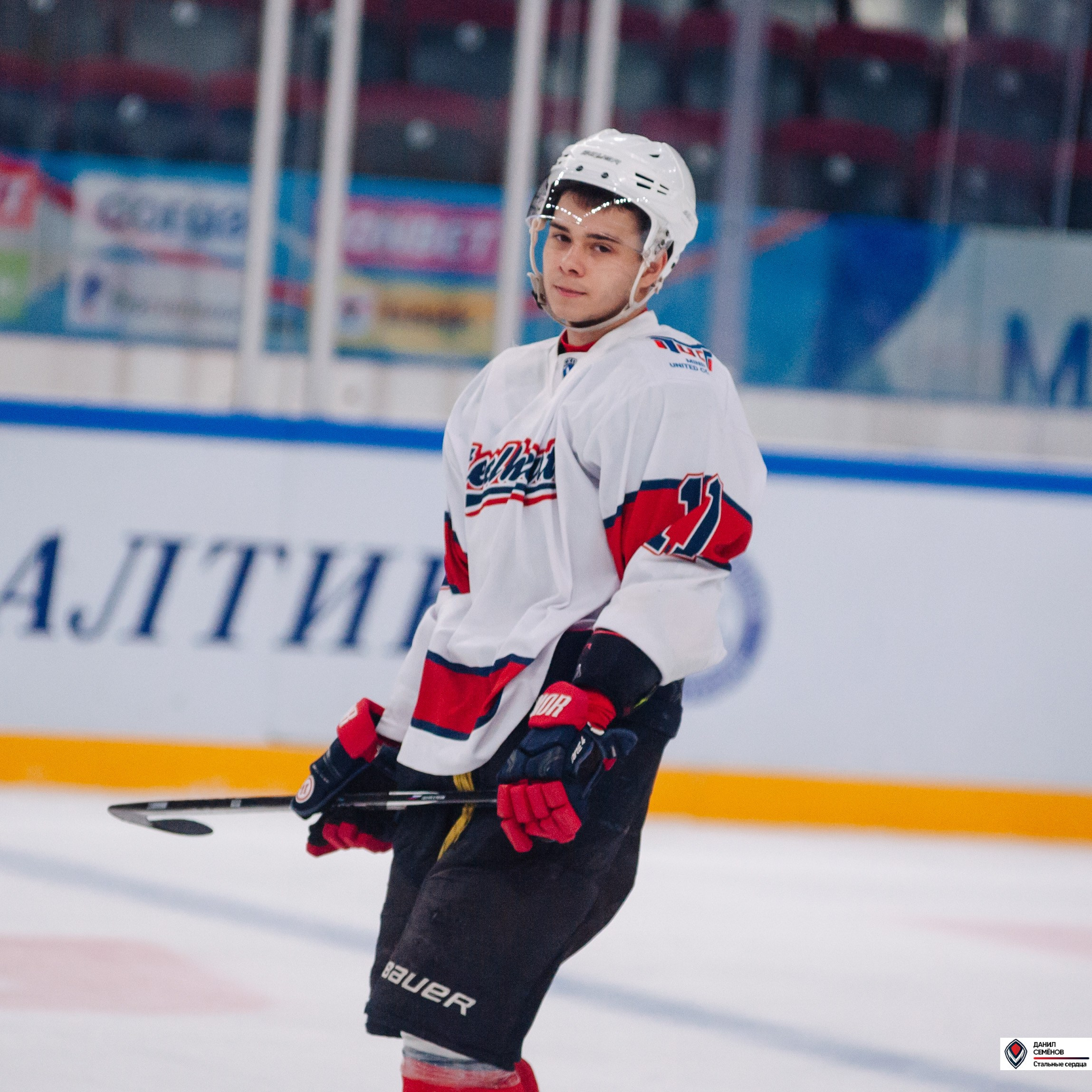 Чемпионат СХЛ. Стальные сердца — Газовик. Фотограф Магнитогорск Данил Семенов