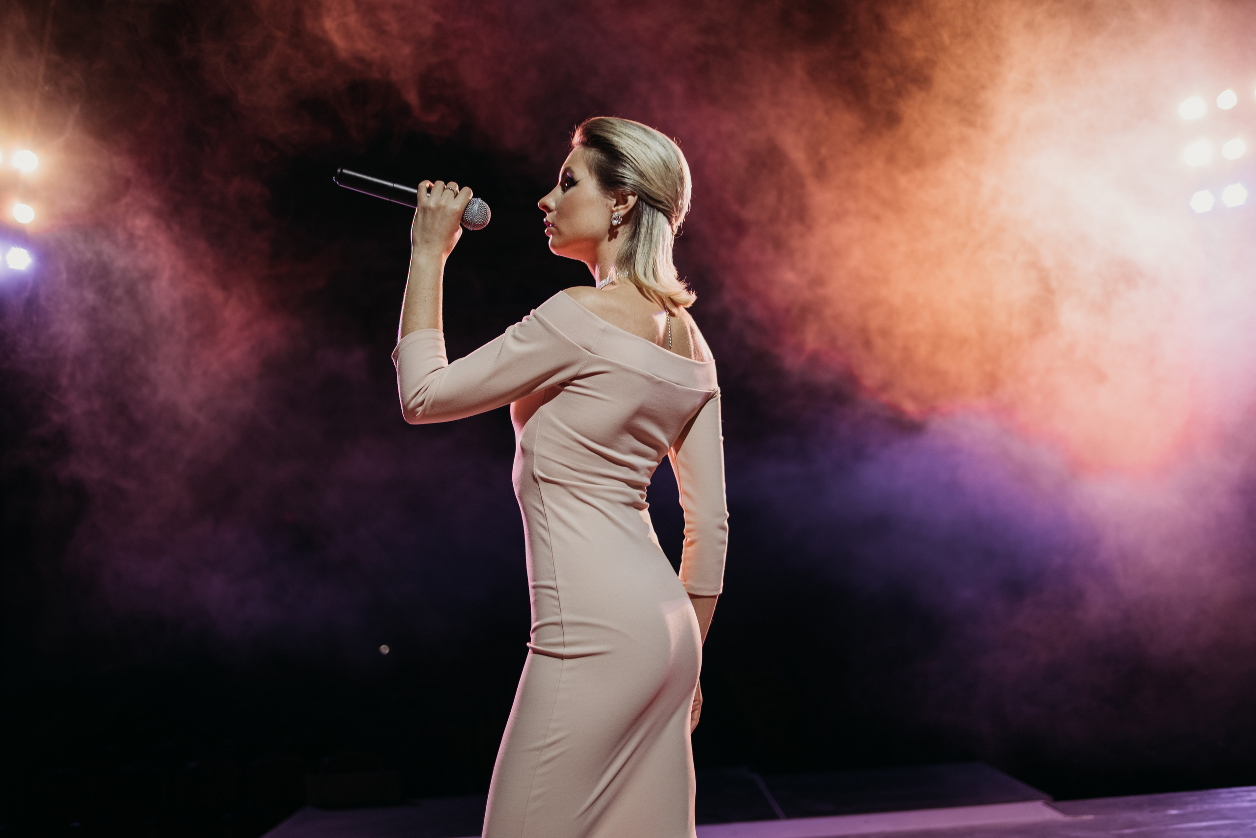 Съёмка эксперта вокалистки! Мощно, по королевски, бесподобно. Фотограф Сочи Татьяна Зорина