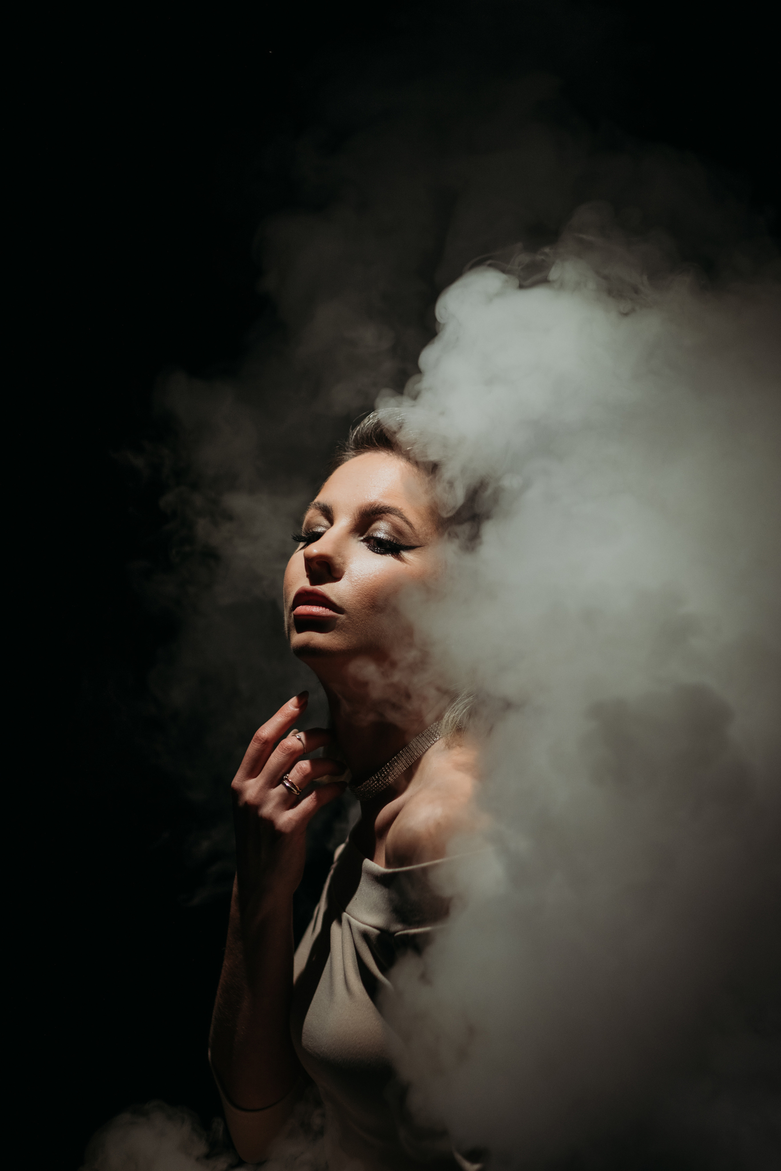 Съёмка эксперта вокалистки! Мощно, по королевски, бесподобно. Фотограф Сочи Татьяна Зорина