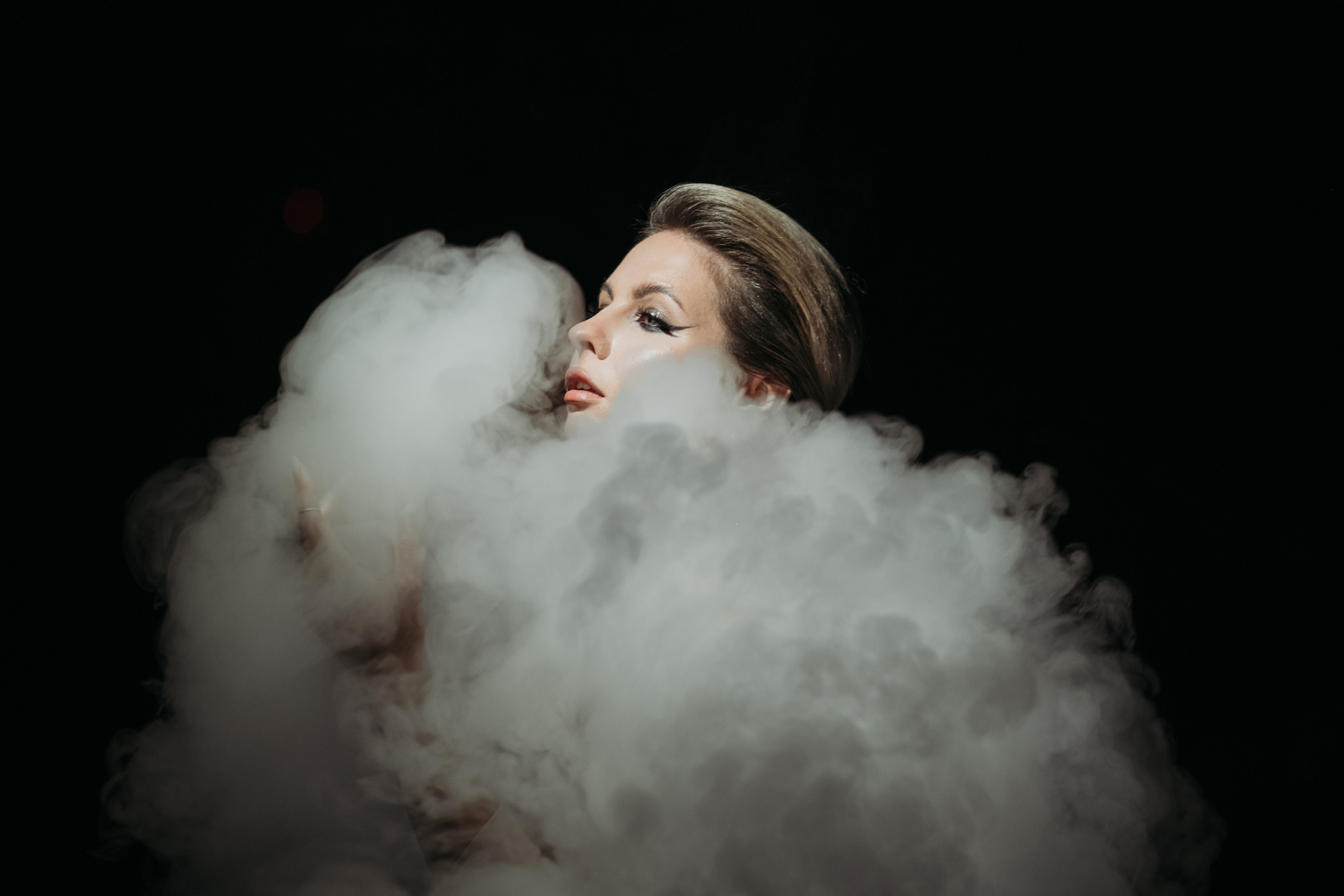 Съёмка эксперта вокалистки! Мощно, по королевски, бесподобно. Фотограф Сочи Татьяна Зорина