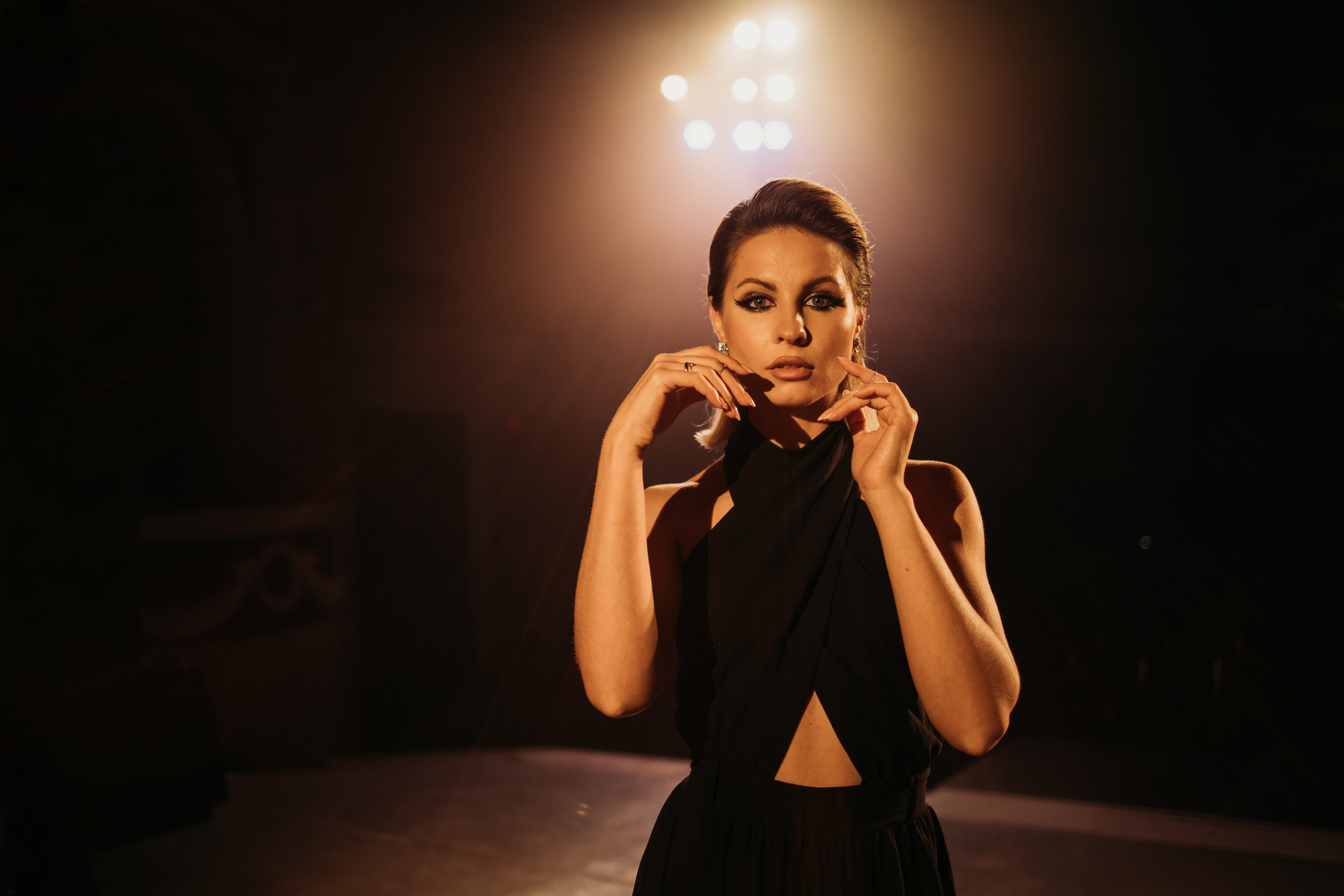 Съёмка эксперта вокалистки! Мощно, по королевски, бесподобно. Фотограф Сочи Татьяна Зорина