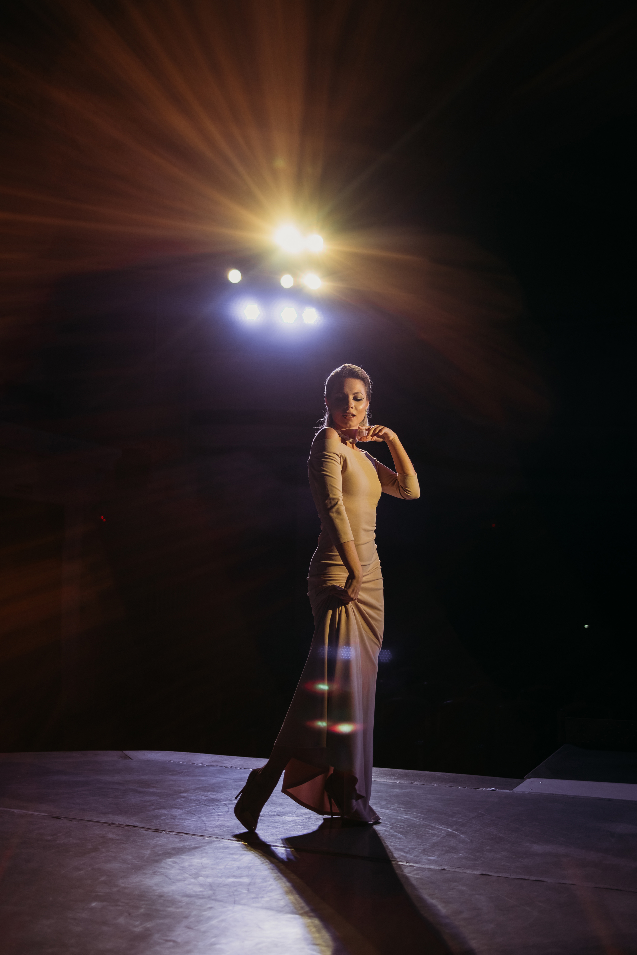 Съёмка эксперта вокалистки! Мощно, по королевски, бесподобно. Фотограф Сочи Татьяна Зорина