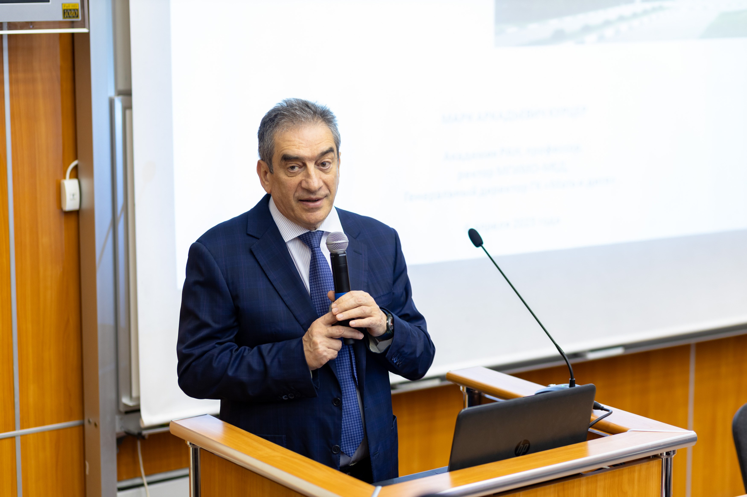 День открытых дверей МГИМО.МЕД. Фотограф-видеограф Александр Корнев