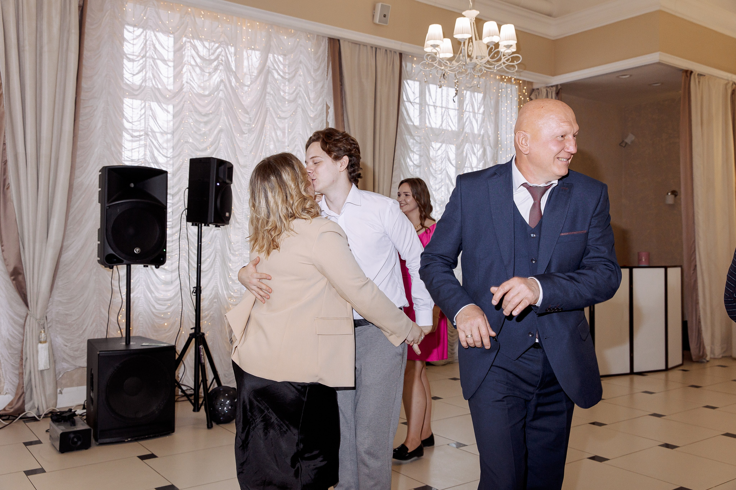 Владислава и Никита. Свадебный и семейный фотограф в Челябинске Юлия Ишимова