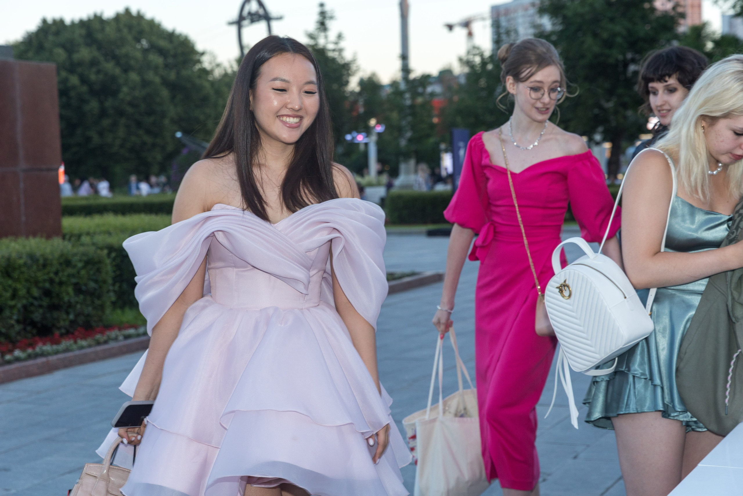 Прогулка перед выпускным. ВДНХ. Школьный фотограф в Москве Семенова Ирина
