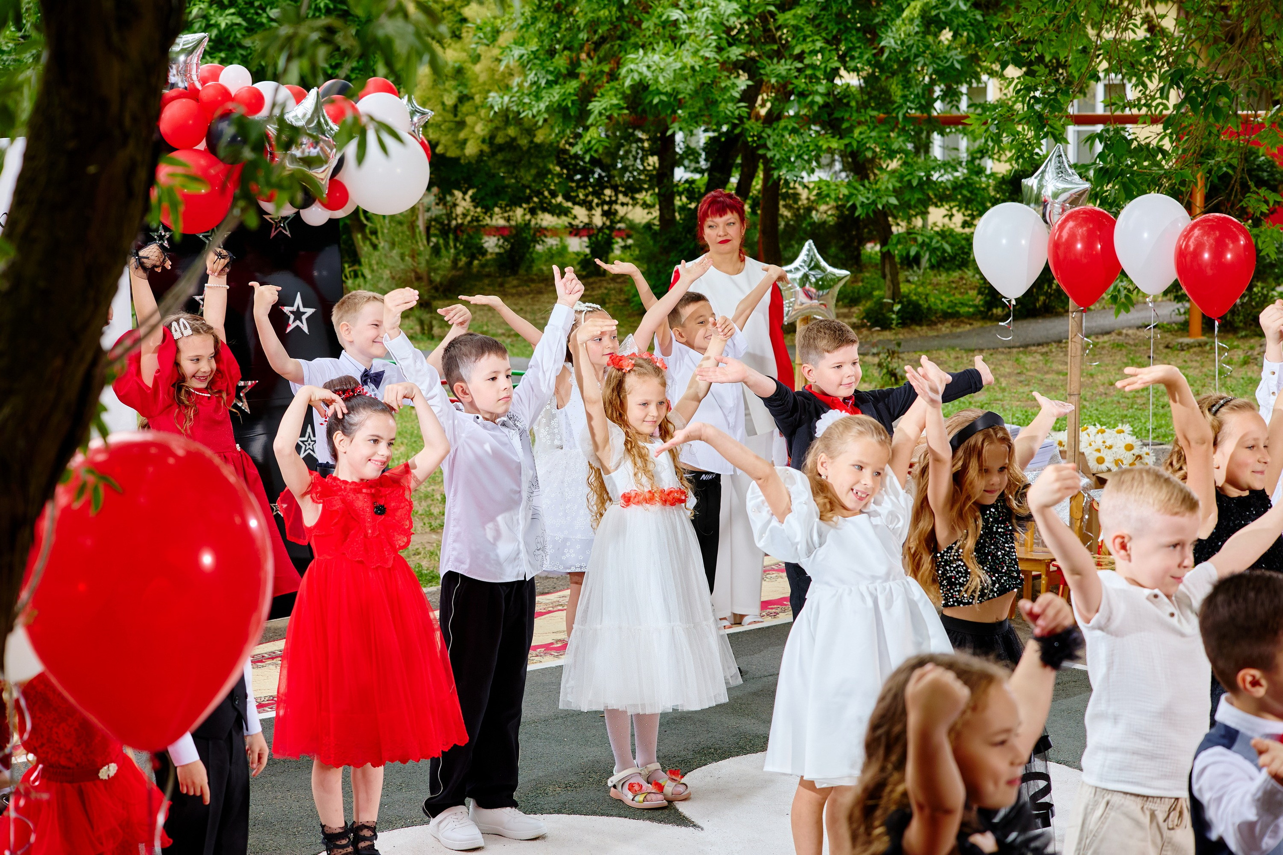 Выпускной 45 сад. Фотограф Выпускные альбомы Таганрог Сергей Коробченко