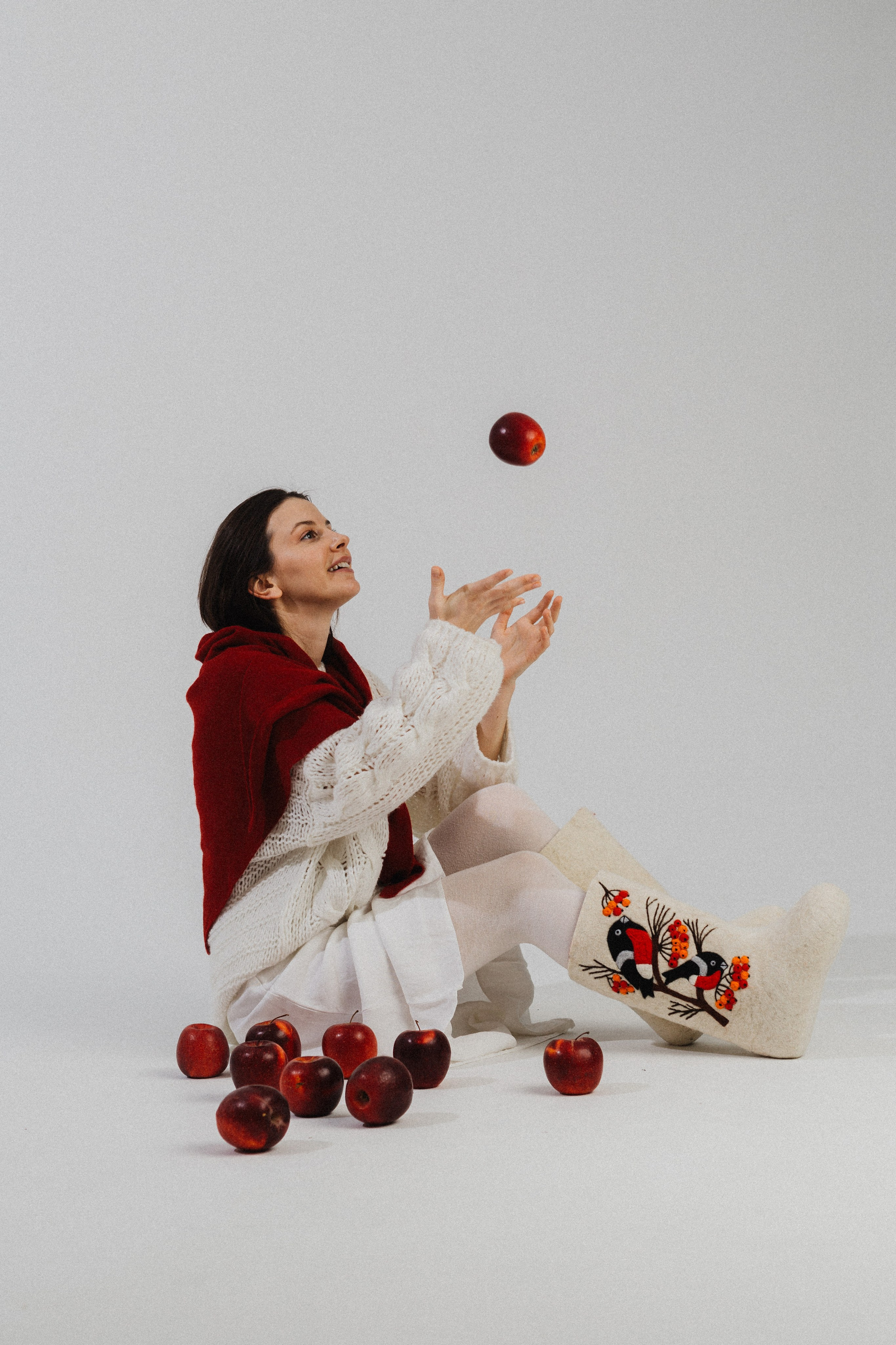 Аня с яблоками. Портретный фотограф Москва Юлия Трякина