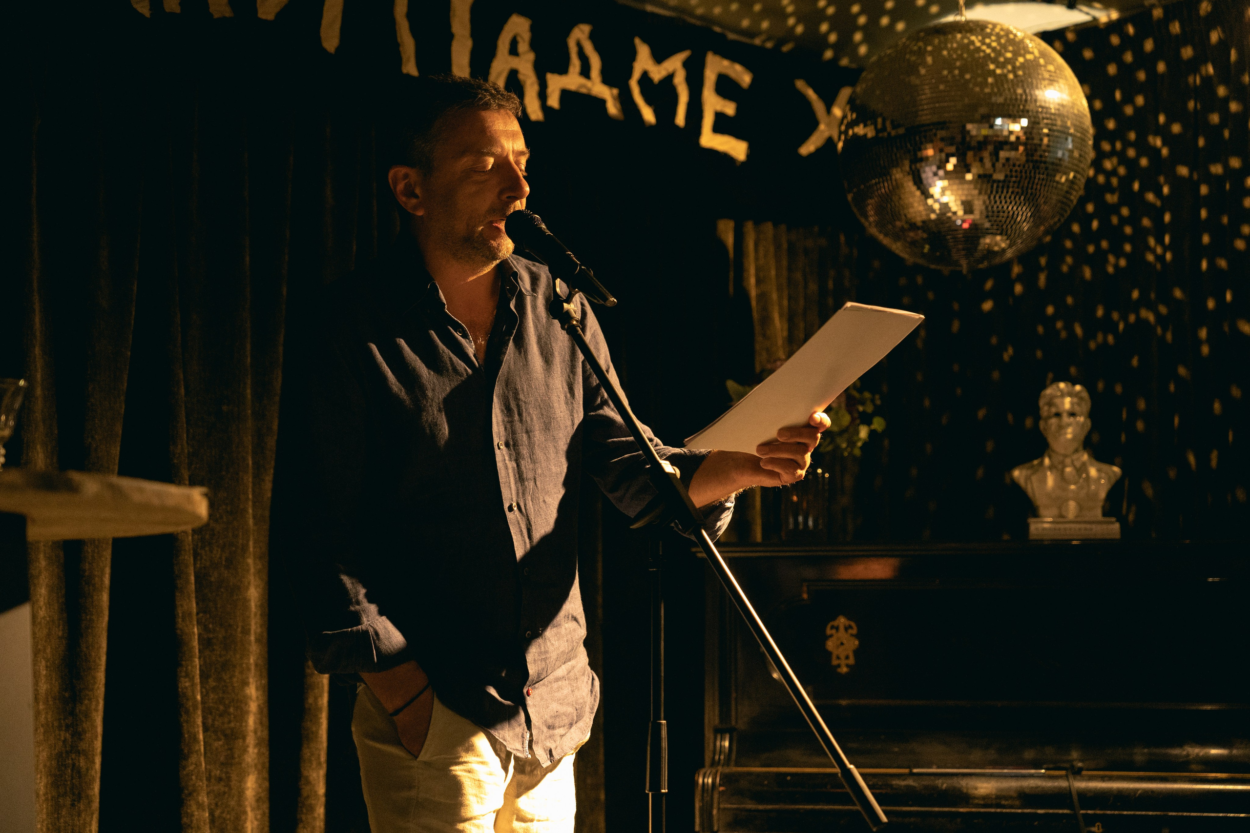 Алексей Агранович. Творческий вечер. Кабаре ШУМ. Alexey Agranovich. Фотограф Ирина Соколенко Санкт-Петербург