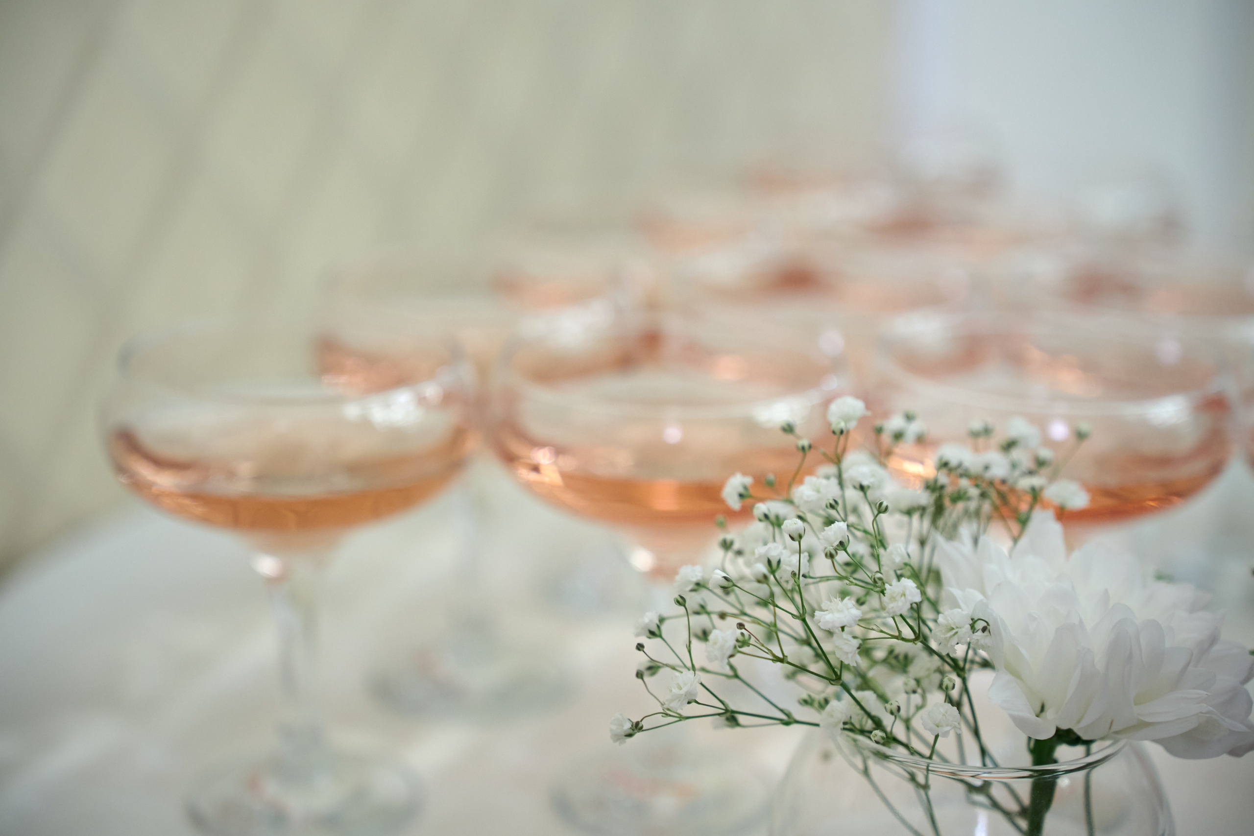 Свадебная фотосессия в Старом Осколе и Губкине. Профессиональный фотограф Старый Оскол, Губкин — свадьба, венчание, крещение, юбилей и день рождения