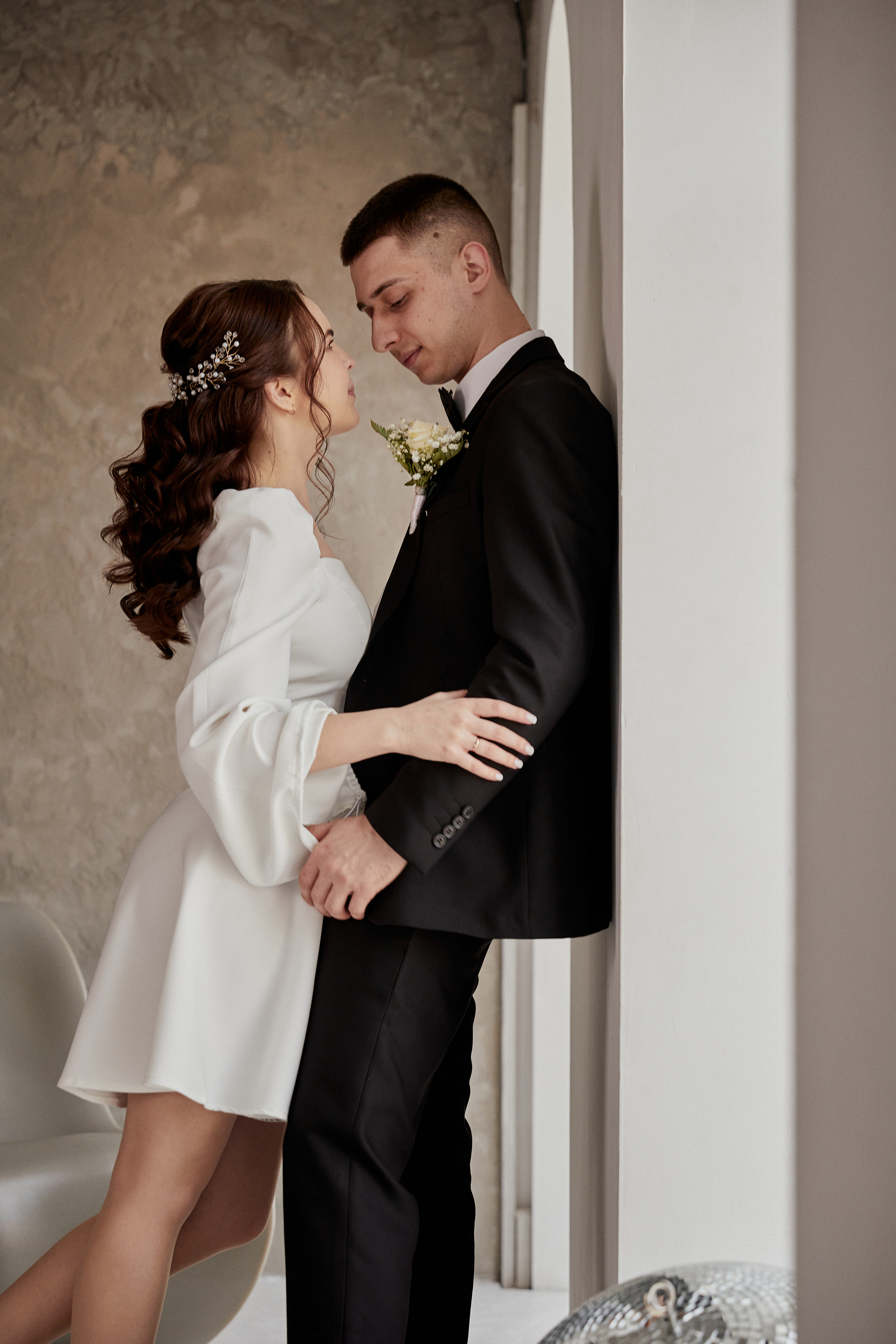 Свадебная фотосессия на у ЗАГСа в Ростове. Фотосессии в Ростове-на-Дону. Мария Роскошная