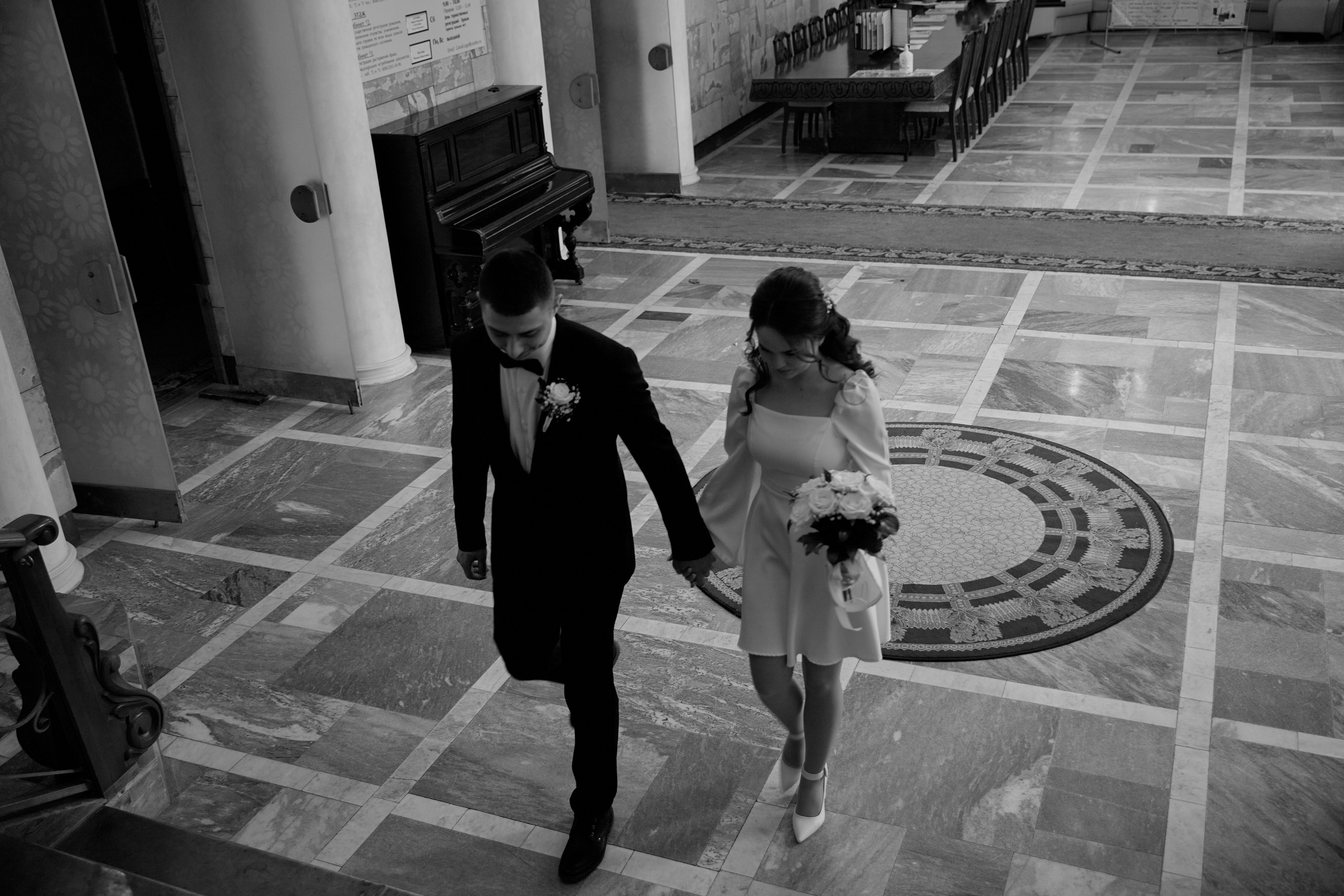 Свадебная фотосессия на у ЗАГСа в Ростове. Фотосессии в Ростове-на-Дону. Мария Роскошная