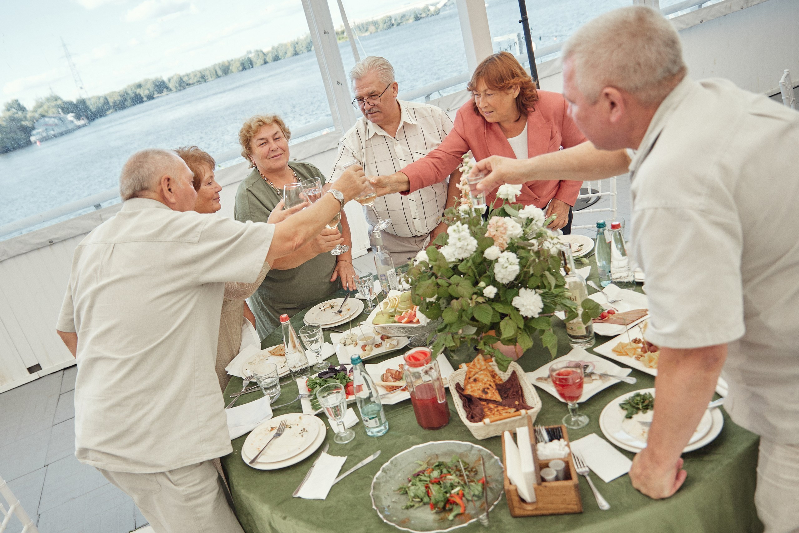 Счастье здесь. Свадебный фотограф Антон Артюшин. Работаю в Нижнем Новгороде и Москве