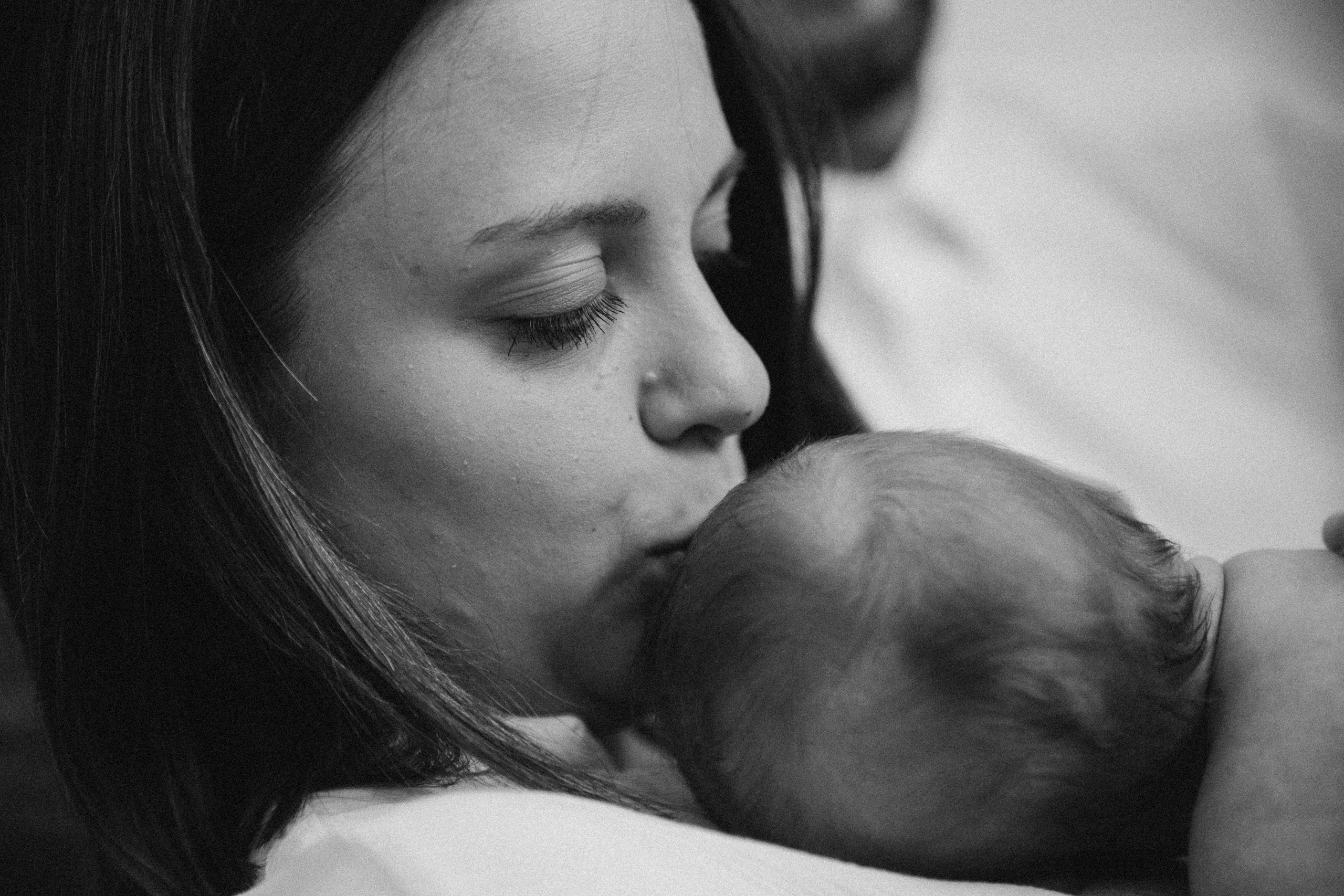 Séance newborn Sasha. Photographe des familles et enfants à Nantes et alentours